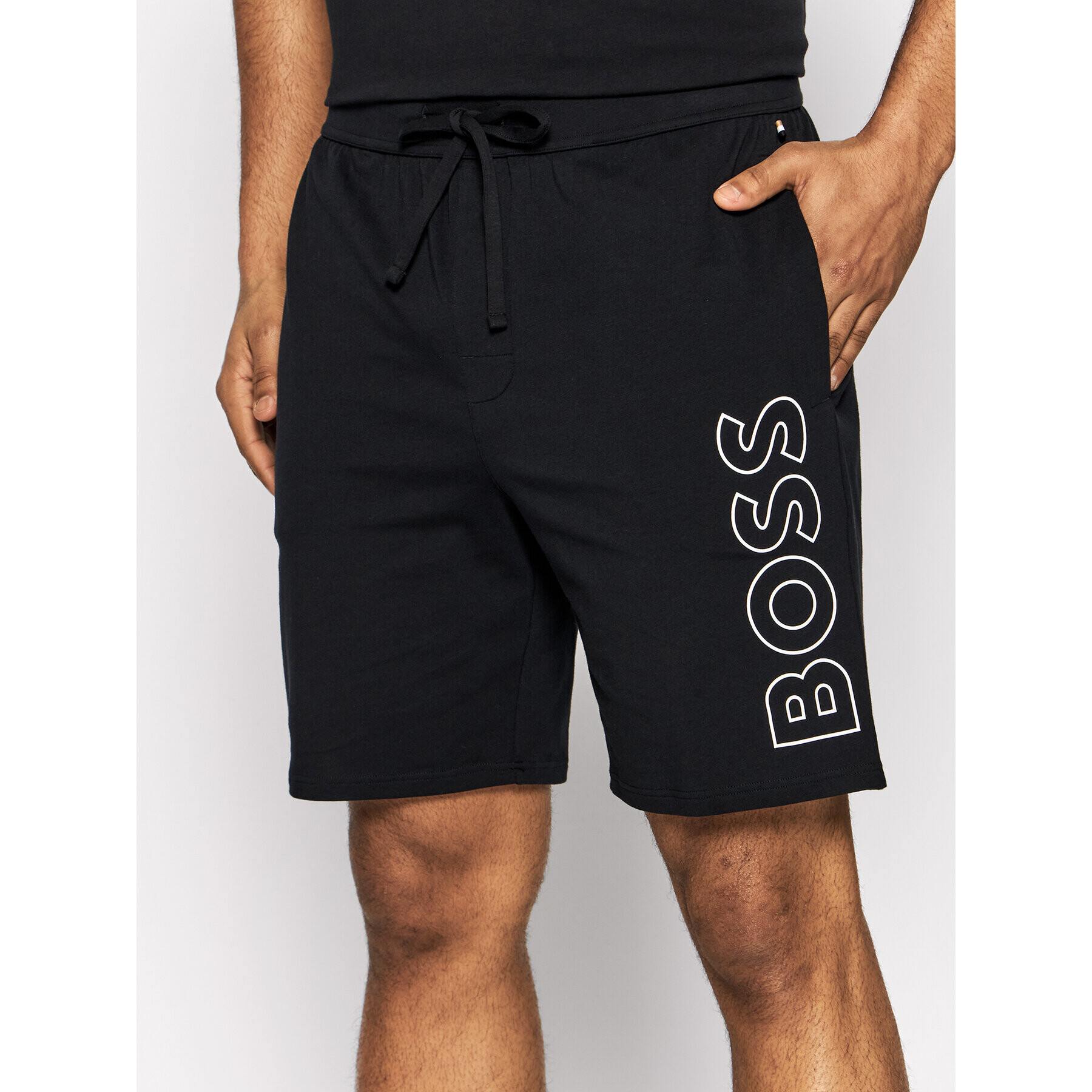 Boss Спортни шорти Identity 50465556 Черен Regular Fit - Pepit.bg