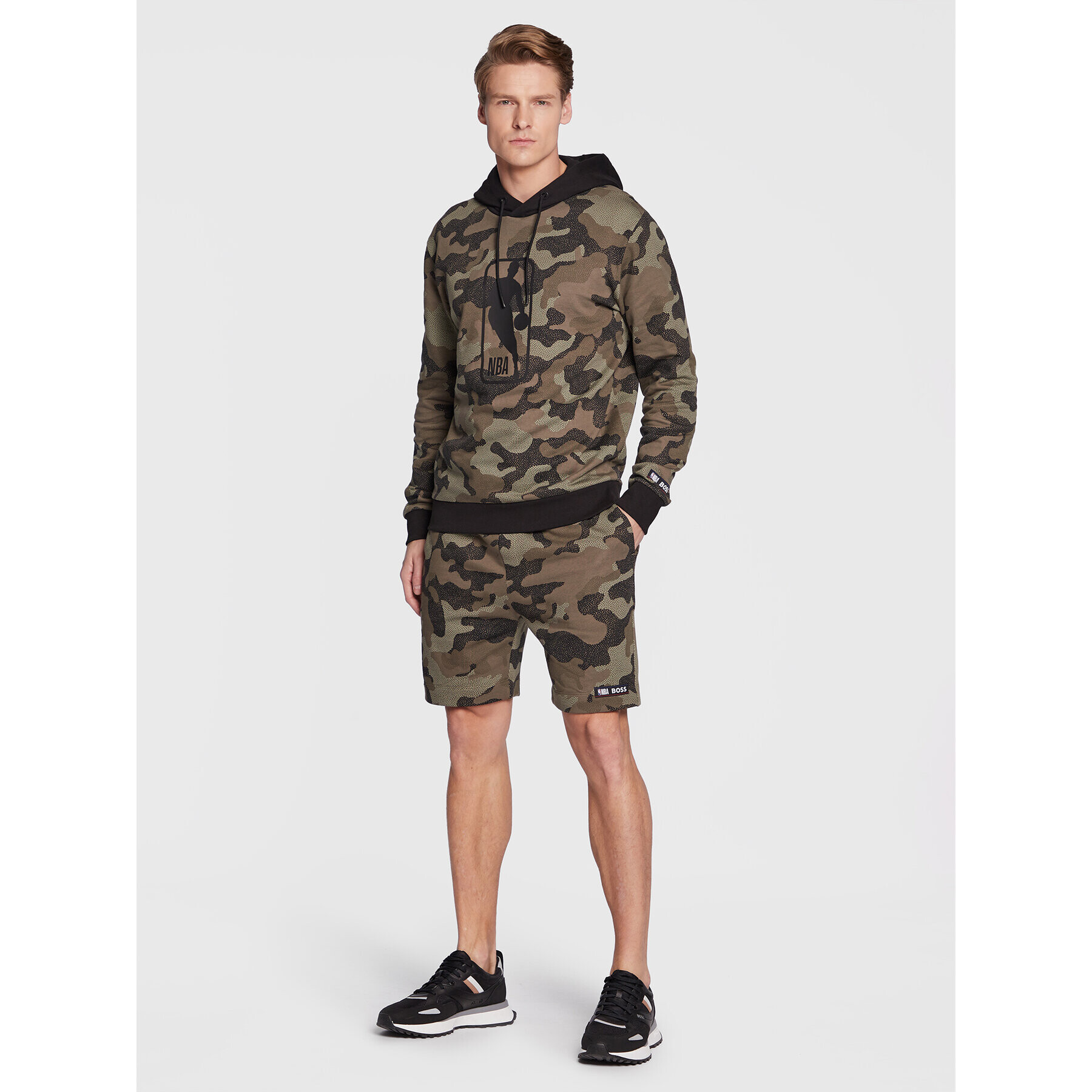 Boss Спортни шорти NBA Slam_Camo 50477471 Зелен Regular Fit - Pepit.bg