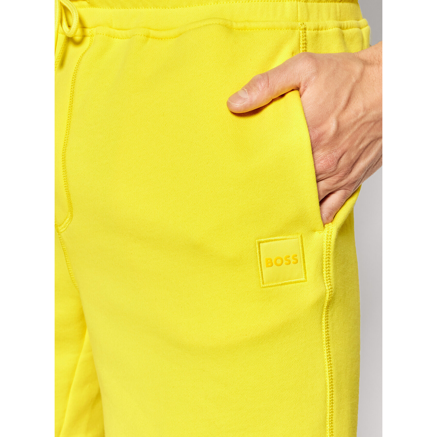 Boss Спортни шорти Sewalk 50468454 Жълт Regular Fit - Pepit.bg