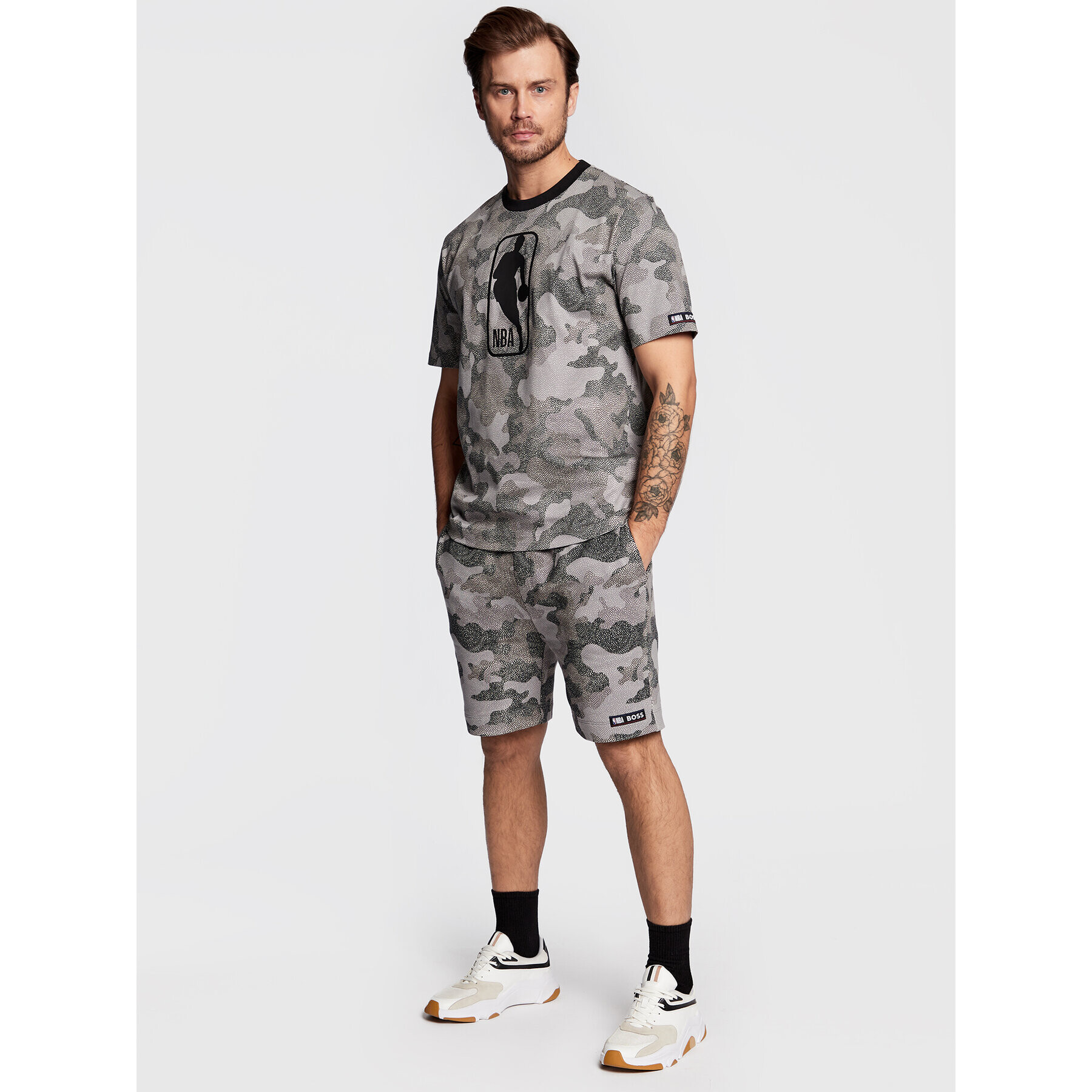 Boss Спортни шорти Slam_Camo_NBA 50477471 Сив Regular Fit - Pepit.bg