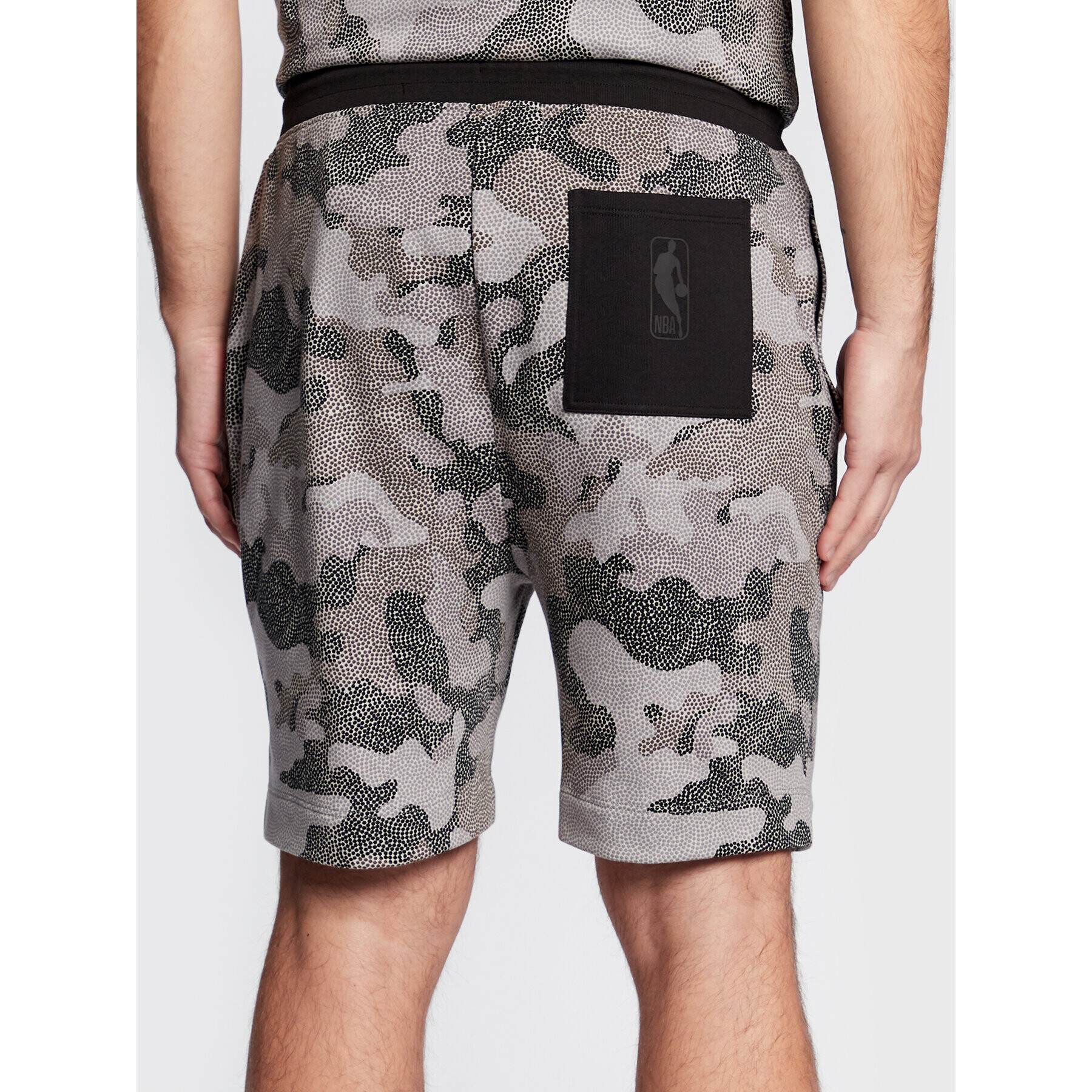 Boss Спортни шорти Slam_Camo_NBA 50477471 Сив Regular Fit - Pepit.bg