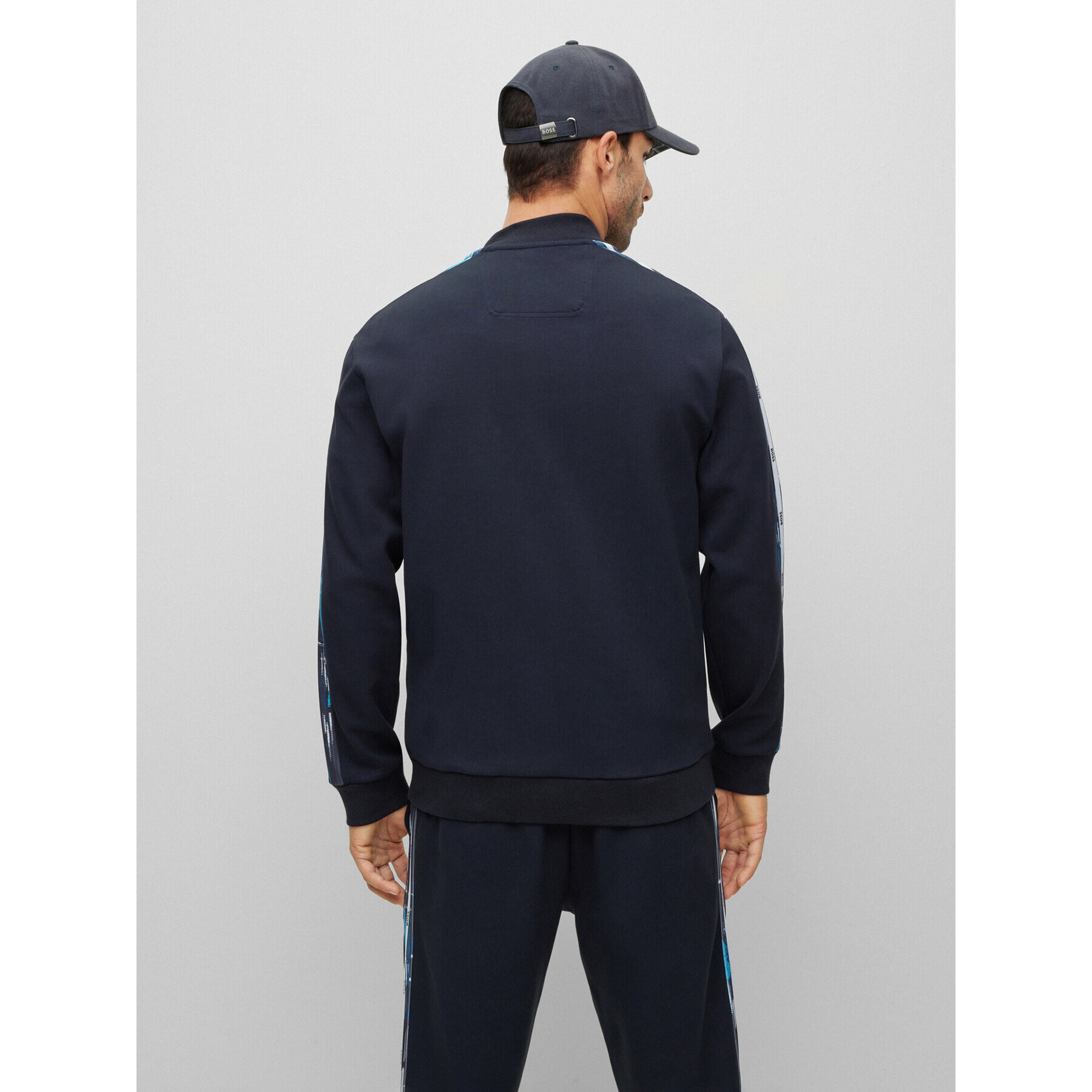 Boss Суитшърт 50483951 Тъмносин Relaxed Fit - Pepit.bg