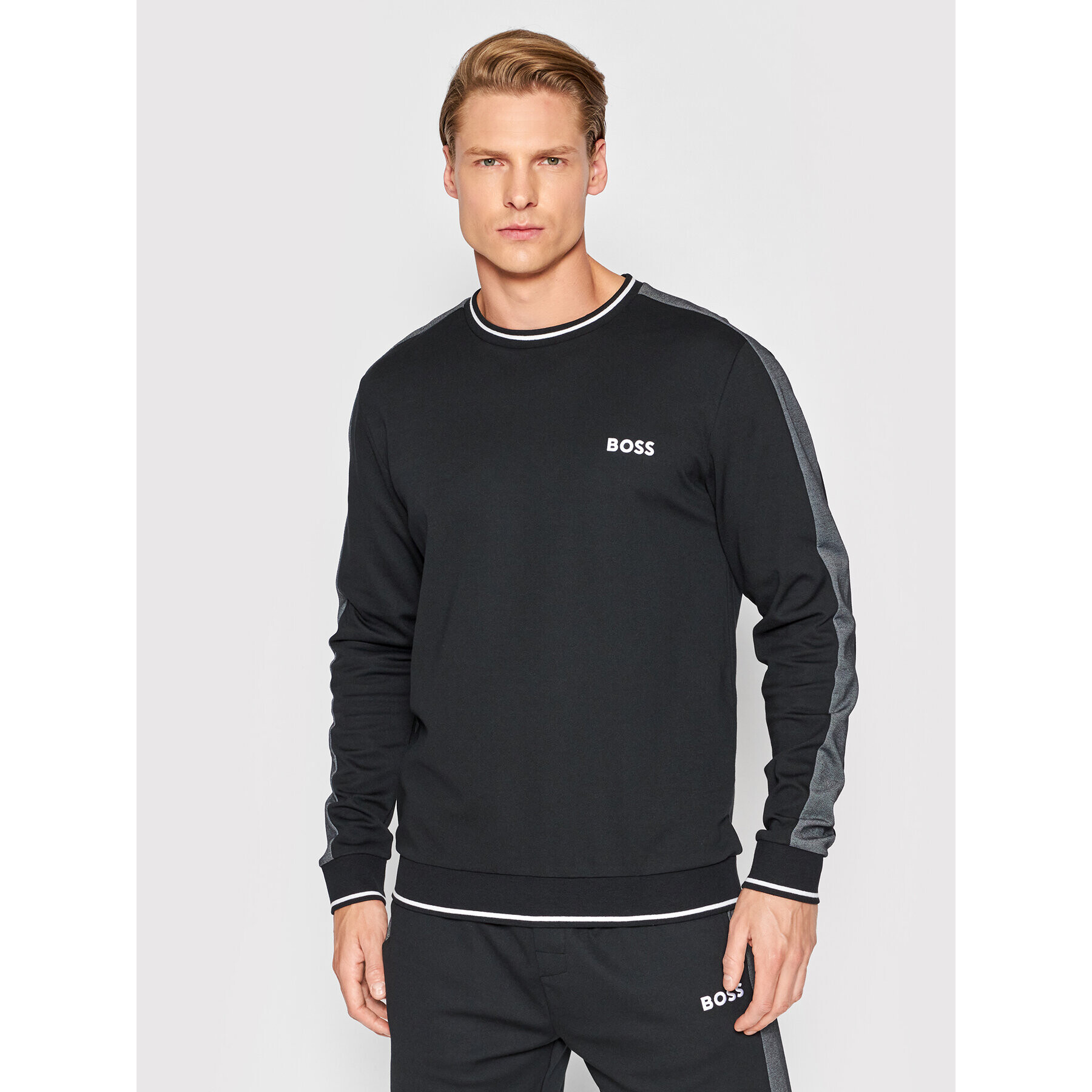 Boss Суитшърт Tracksuit 50469636 Черен Regular Fit - Pepit.bg