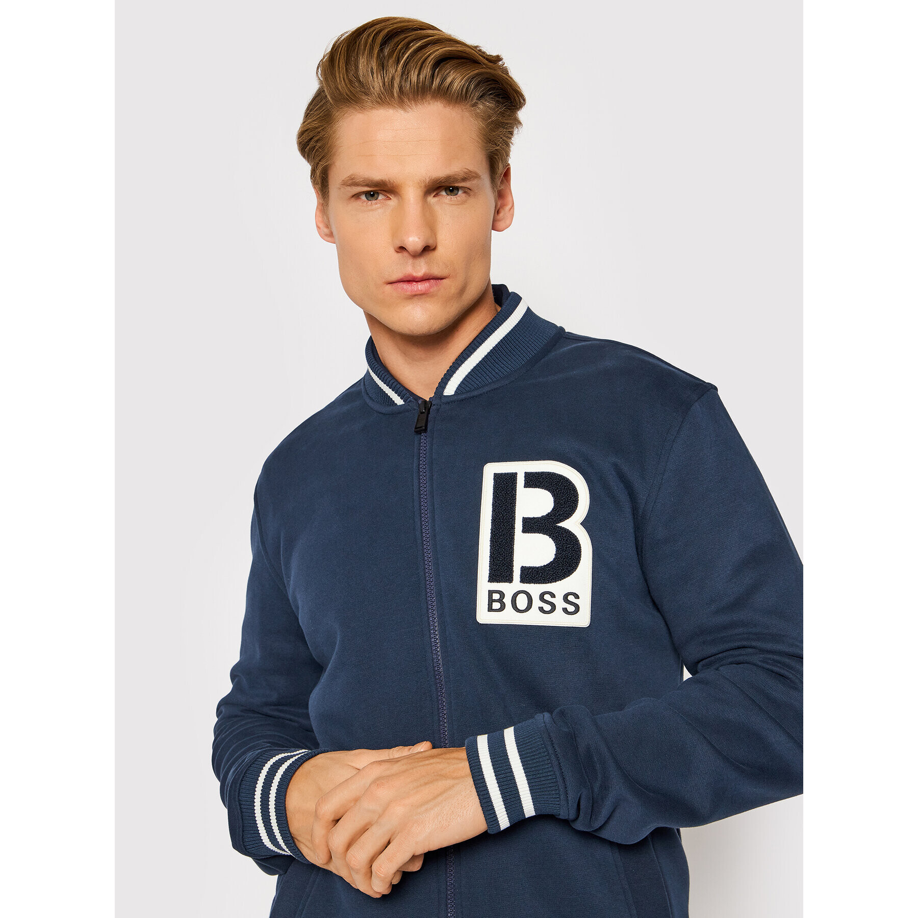 Boss Суитшърт Zevarsy 50462536 Тъмносин Relaxed Fit - Pepit.bg