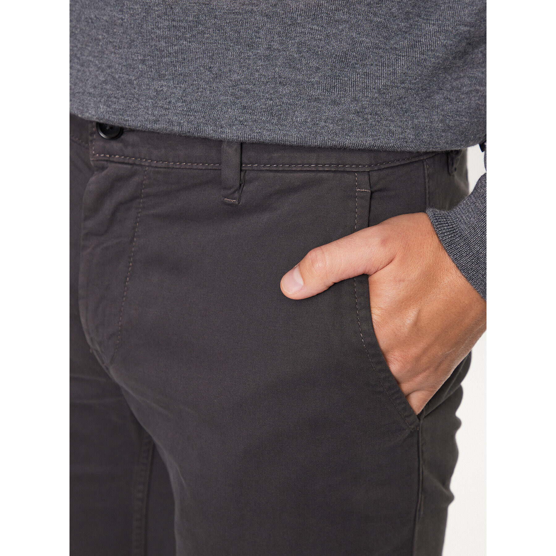 Boss Текстилни панталони 50470813 Сив Slim Fit - Pepit.bg