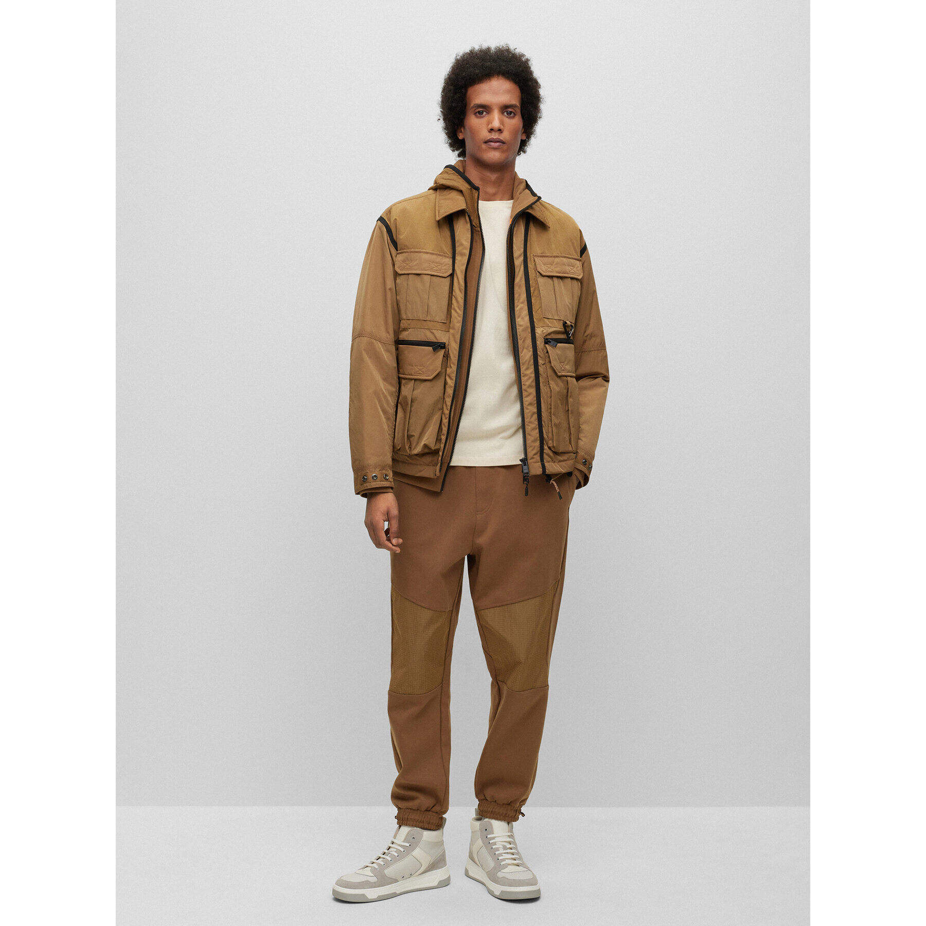 Boss Тишърт Tales 50472584 Бежов Relaxed Fit - Pepit.bg