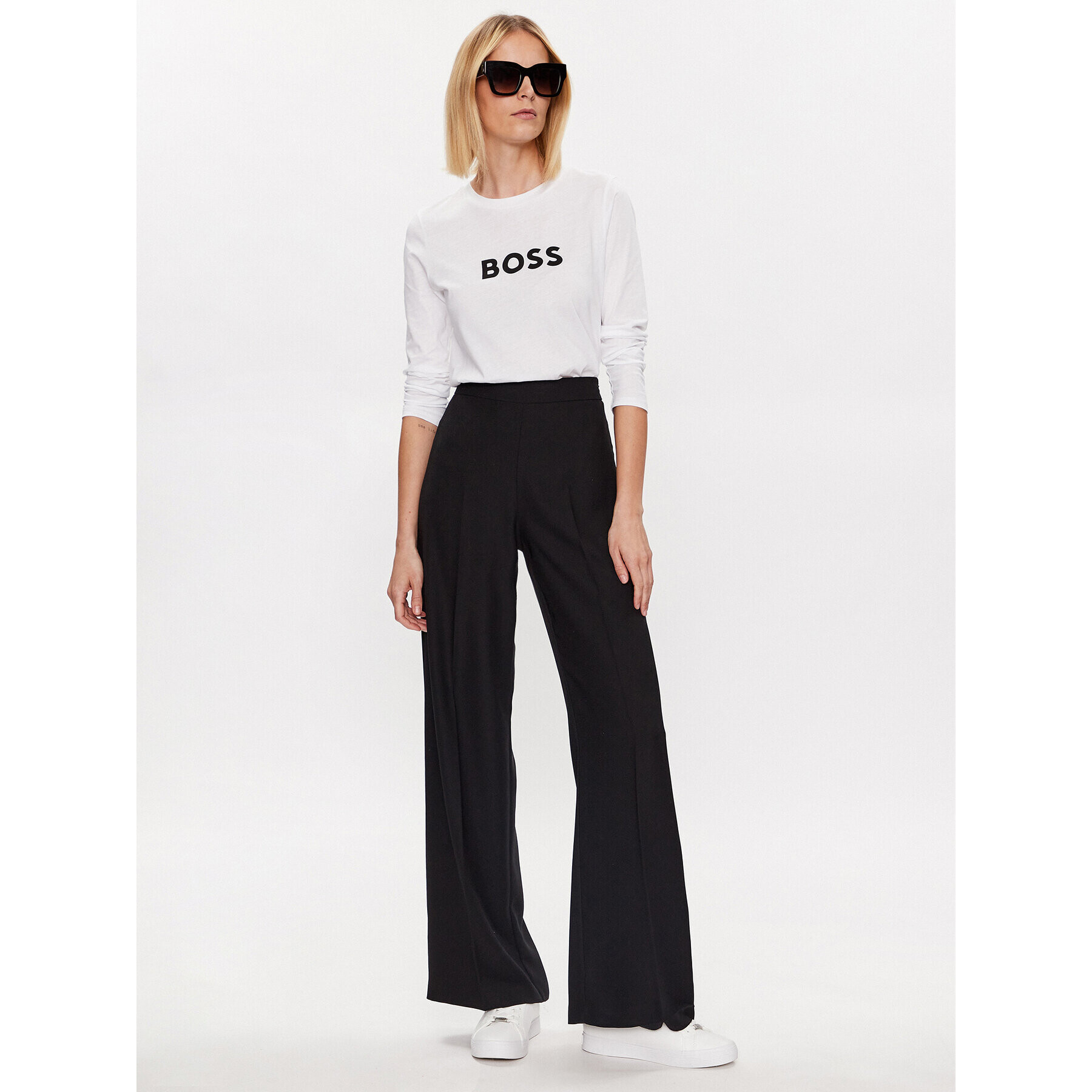 Boss Блуза Logo 50489592 Бял Regular Fit - Pepit.bg