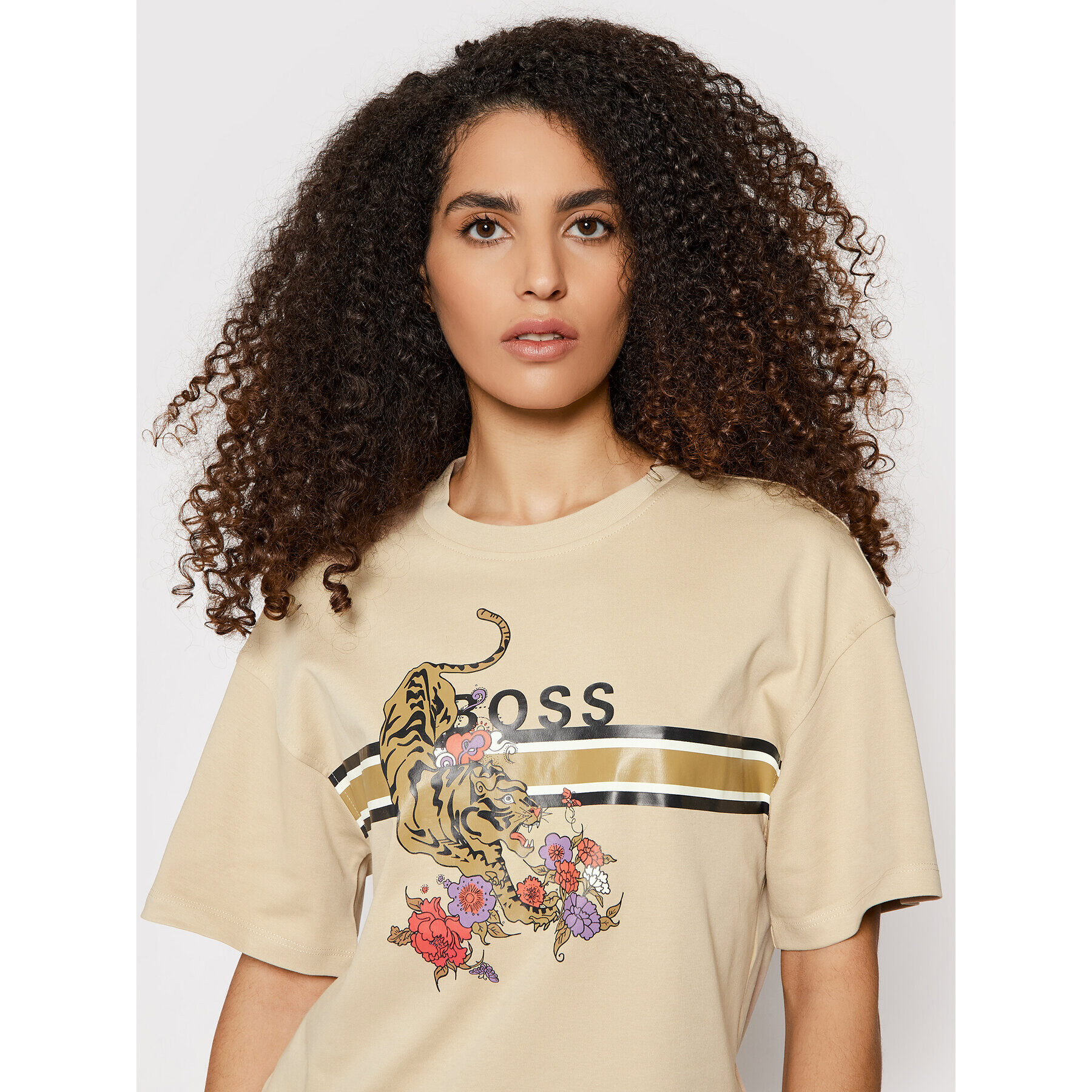 Boss Тишърт Evina_LNY 50468049 Бежов Relaxed Fit - Pepit.bg