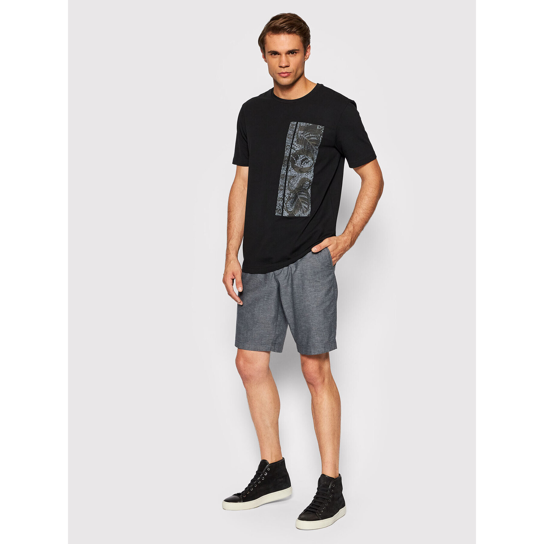 Boss Тишърт Tee 10 50448680 Черен Regular Fit - Pepit.bg