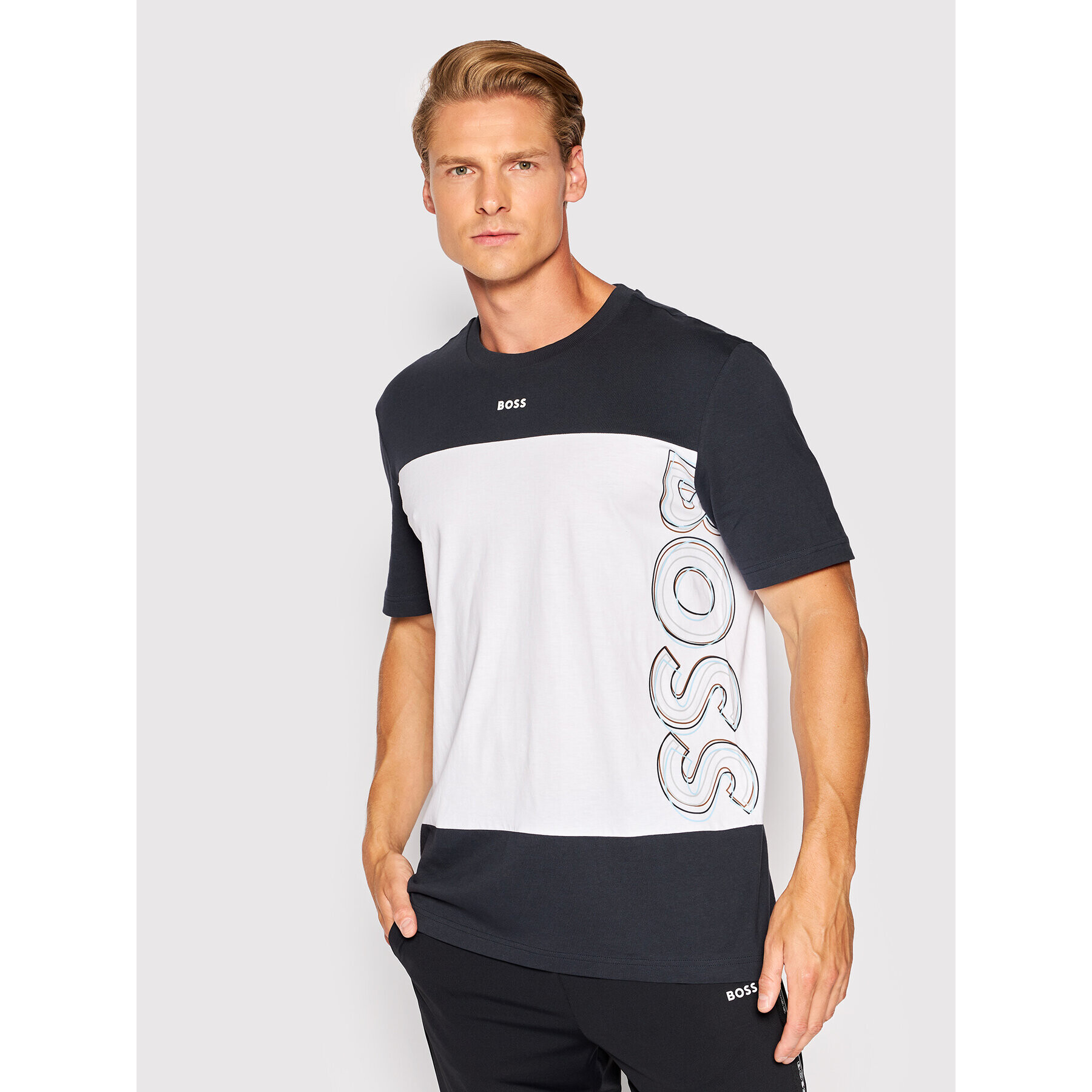 Boss Тишърт Tee 8 50472877 Черен Regular Fit - Pepit.bg