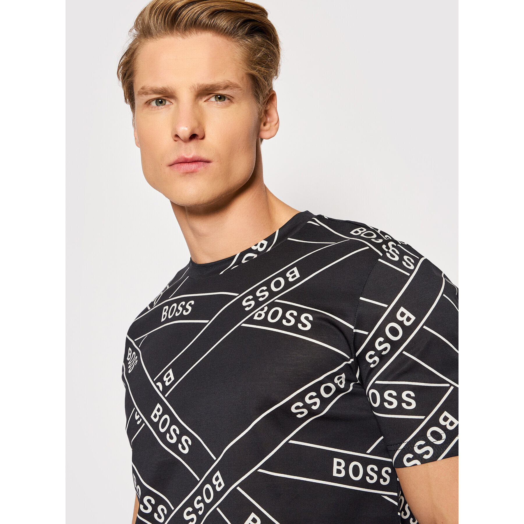 Boss Тишърт Tiburt 255 50462633 Черен Regular Fit - Pepit.bg