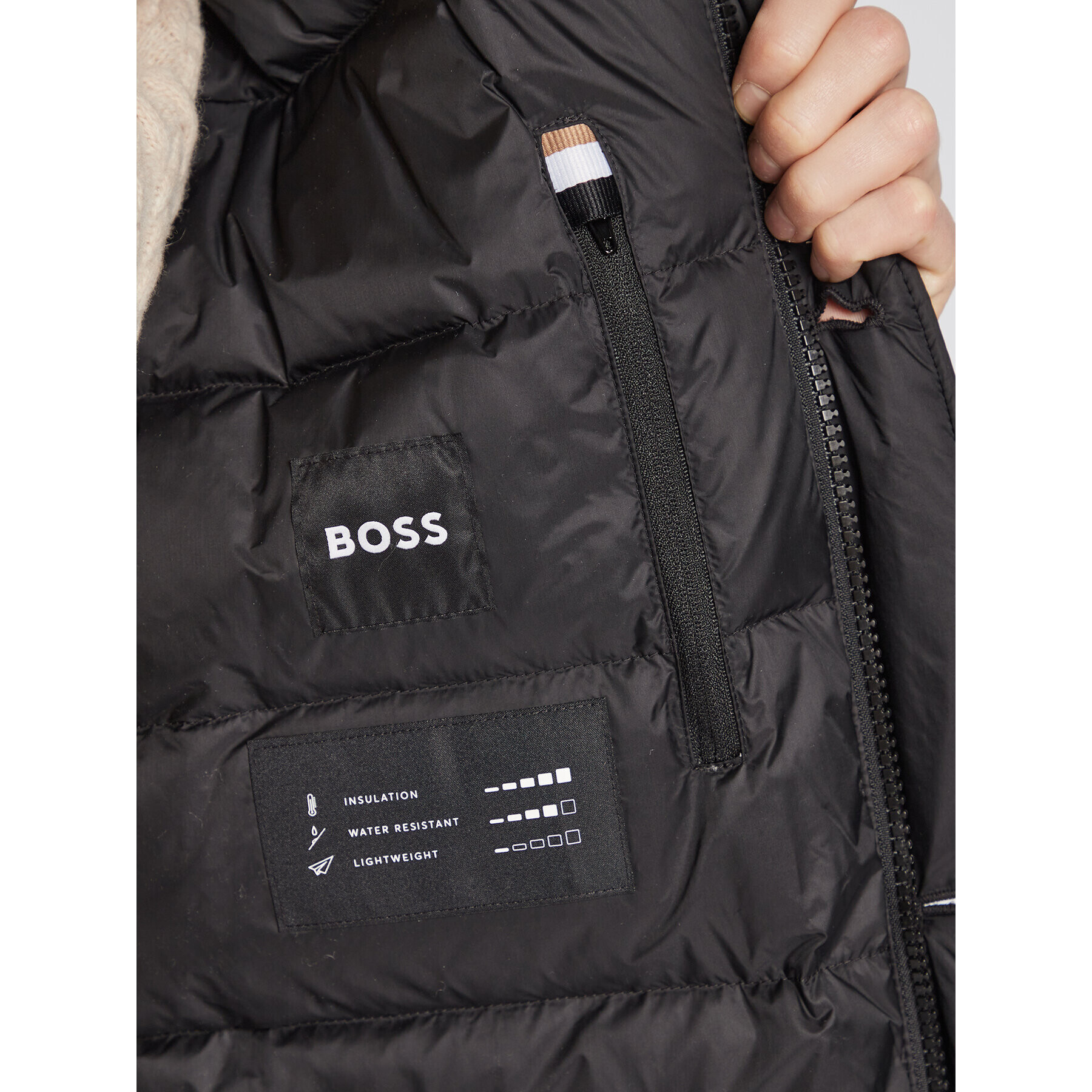 Boss Зимно яке Donstantini 50476899 Черен Regular Fit - Pepit.bg