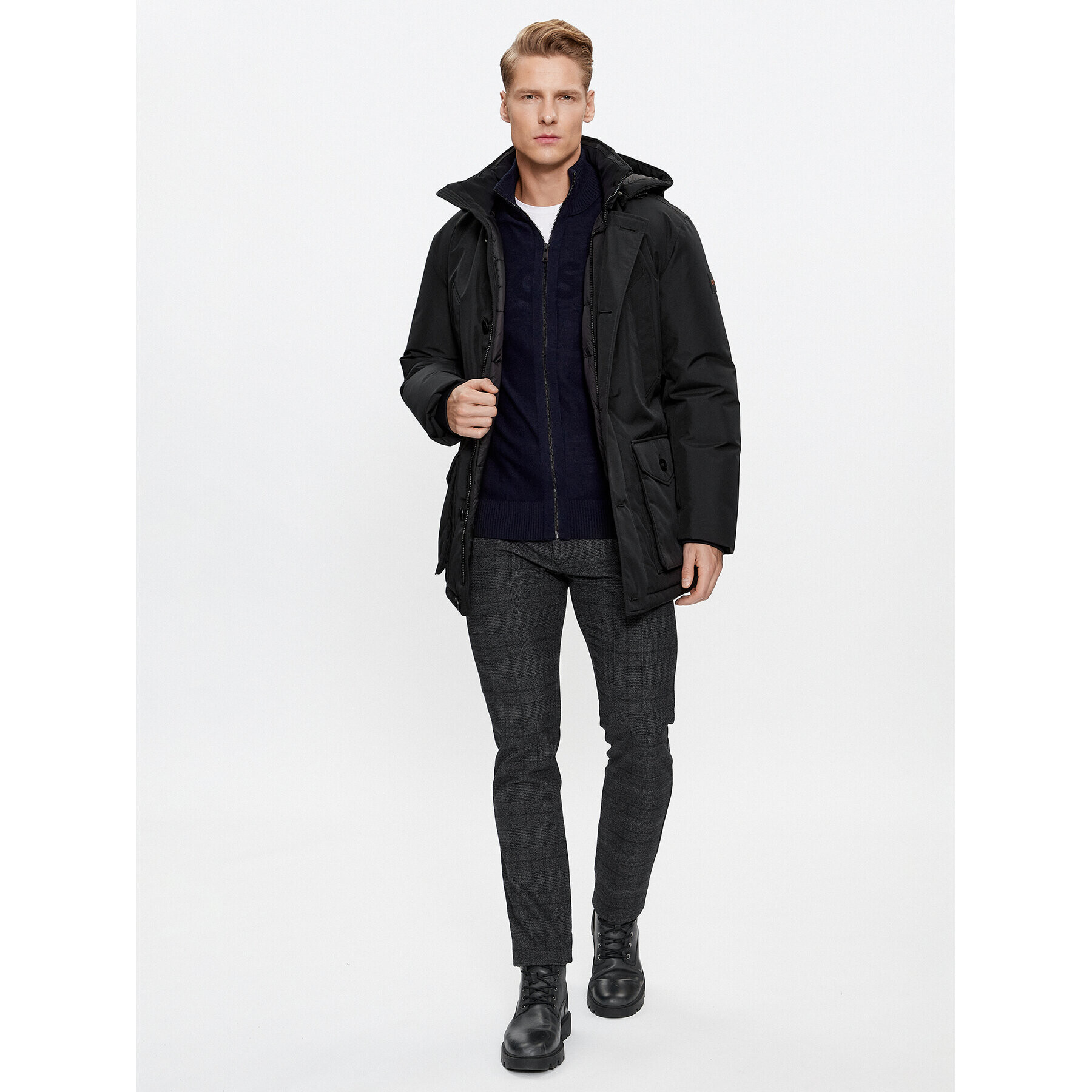 Boss Зимно яке Osiass 50499551 Черен Regular Fit - Pepit.bg