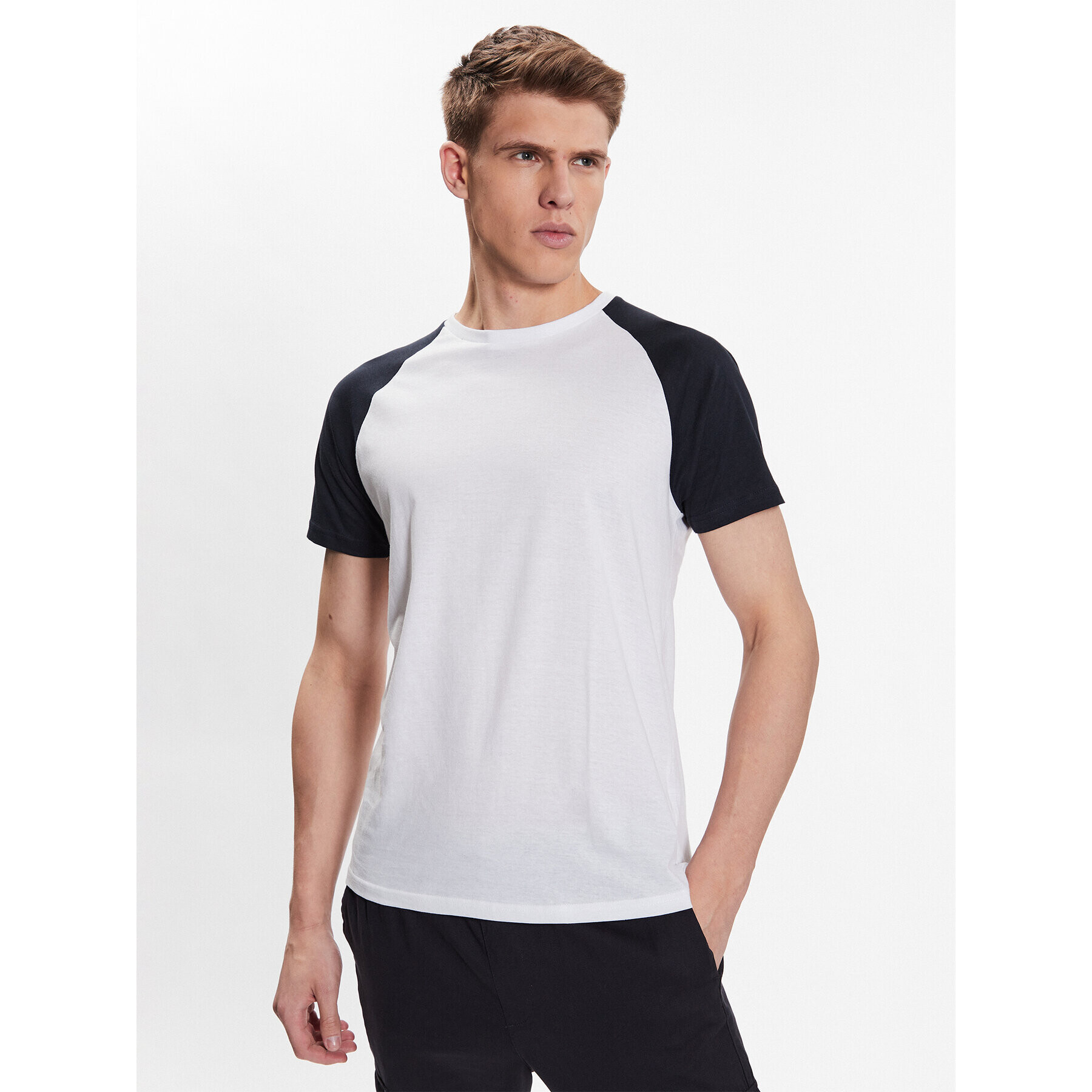 Brave Soul Тишърт MTS-149BAPTISTK Бял Regular Fit - Pepit.bg