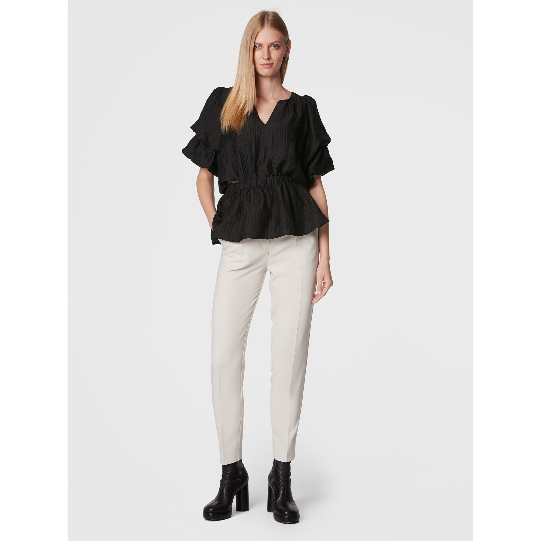 Bruuns Bazaar Текстилни панталони Cindysus BBW2595 Бежов Slim Fit - Pepit.bg