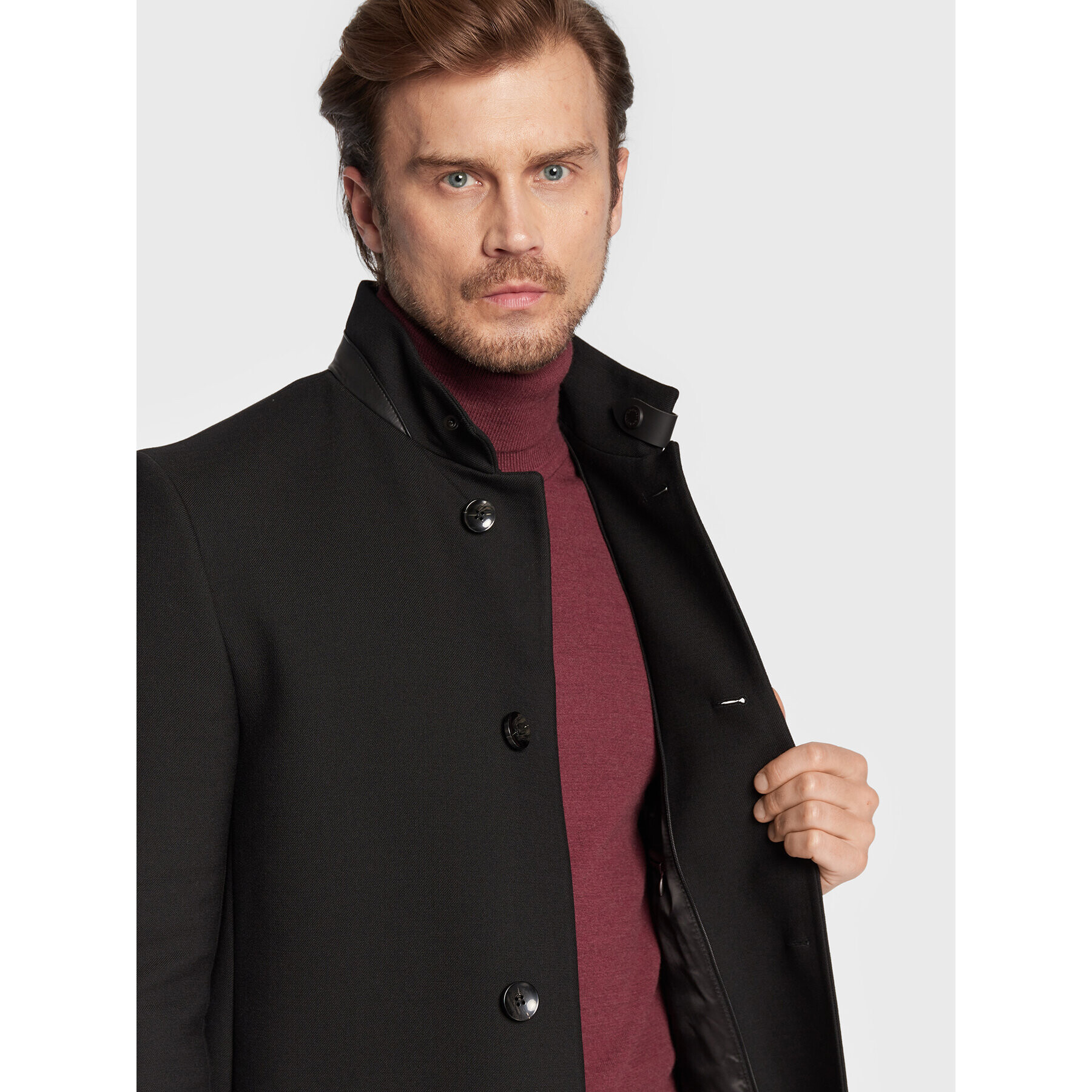 Bugatti Преходно палто 226328 24063 Черен Slim Fit - Pepit.bg