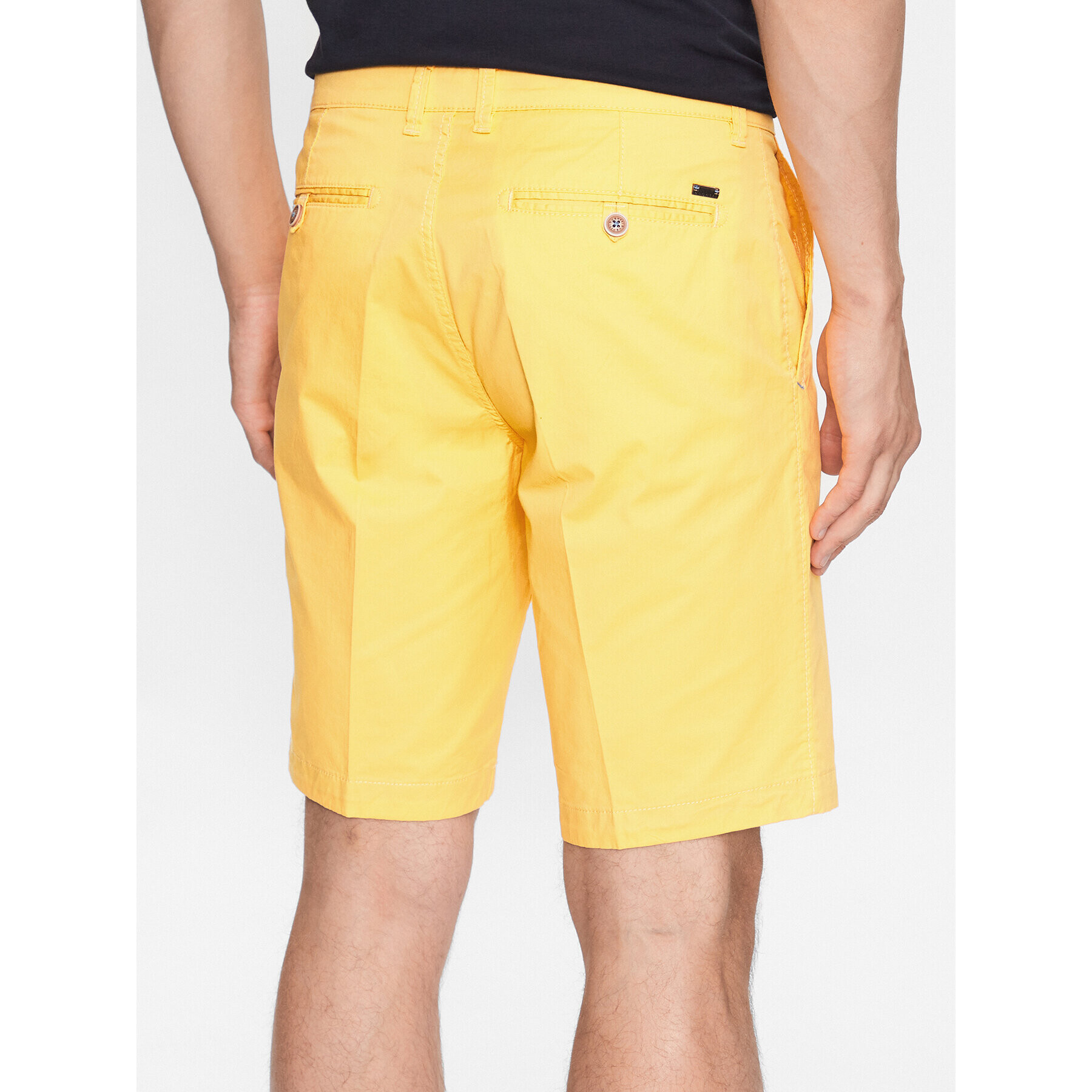 Bugatti Шорти от плат 4979 36440 Жълт Slim Fit - Pepit.bg