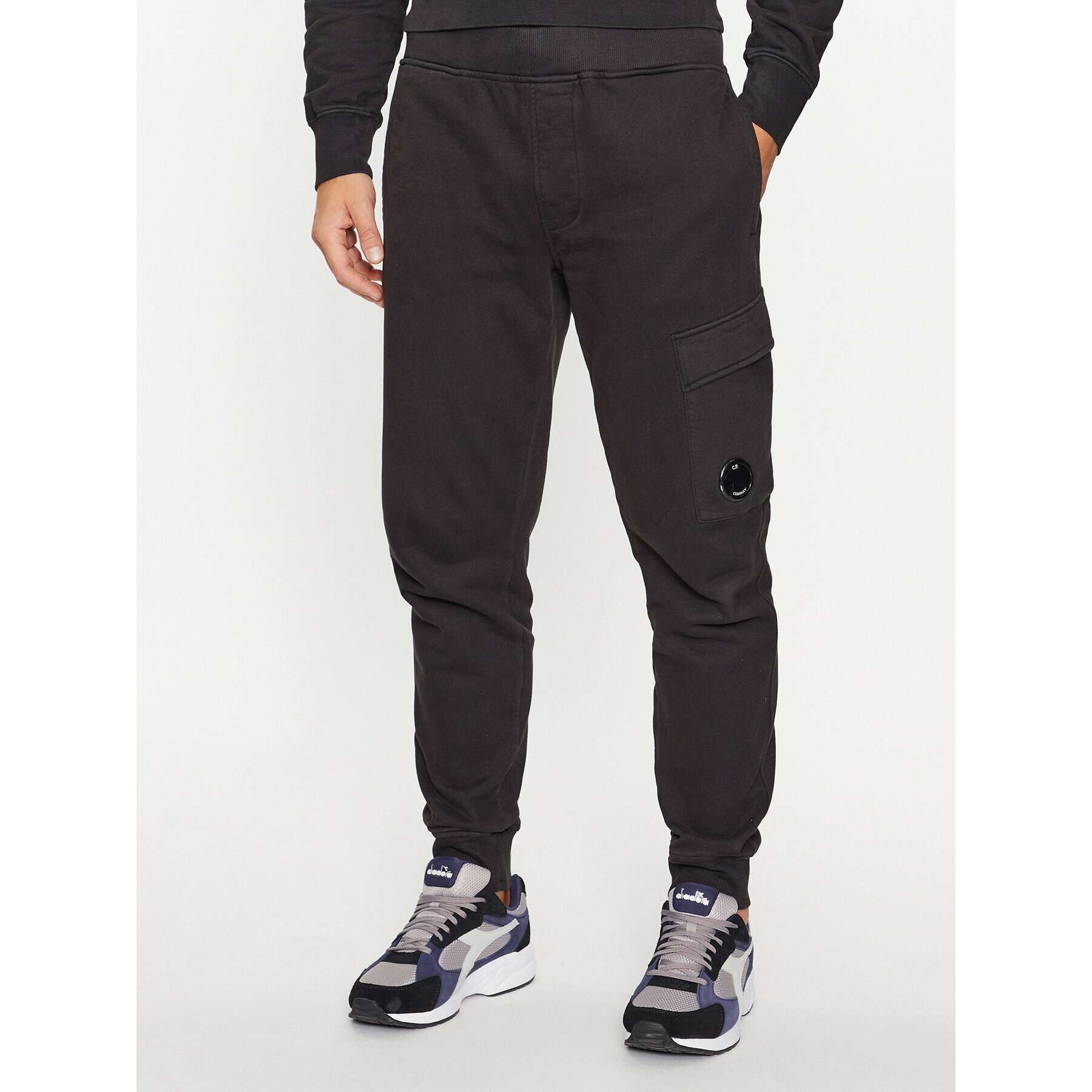 C.P. Company Долнище анцуг 15CMSP246A 006372G Черен Regular Fit - Pepit.bg