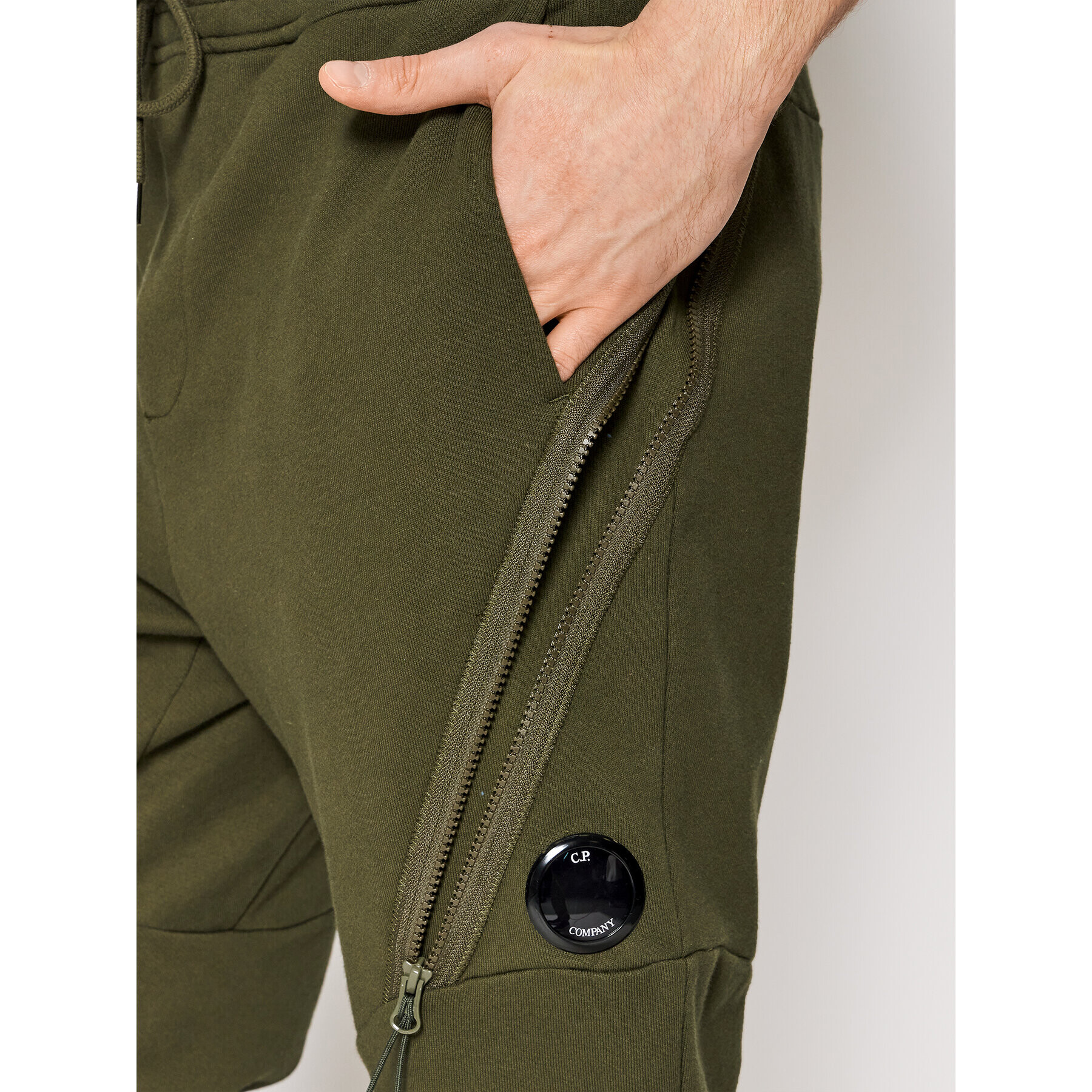 C.P. Company Долнище анцуг Diagonal Raised 12CMSP084A 005086W Зелен Regular Fit - Pepit.bg