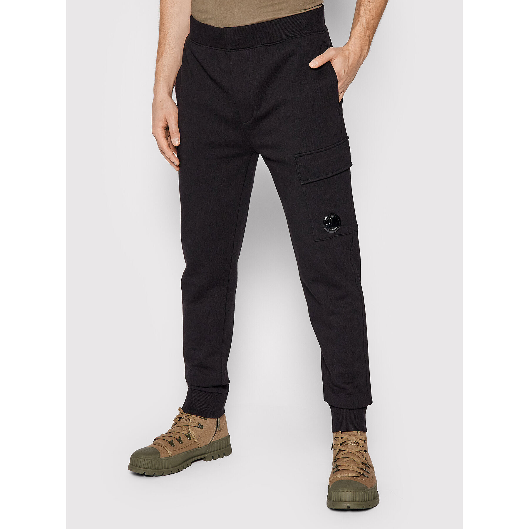 C.P. Company Долнище анцуг Diagonal Raised 11CMSP057A 005086W Черен Regular Fit - Pepit.bg