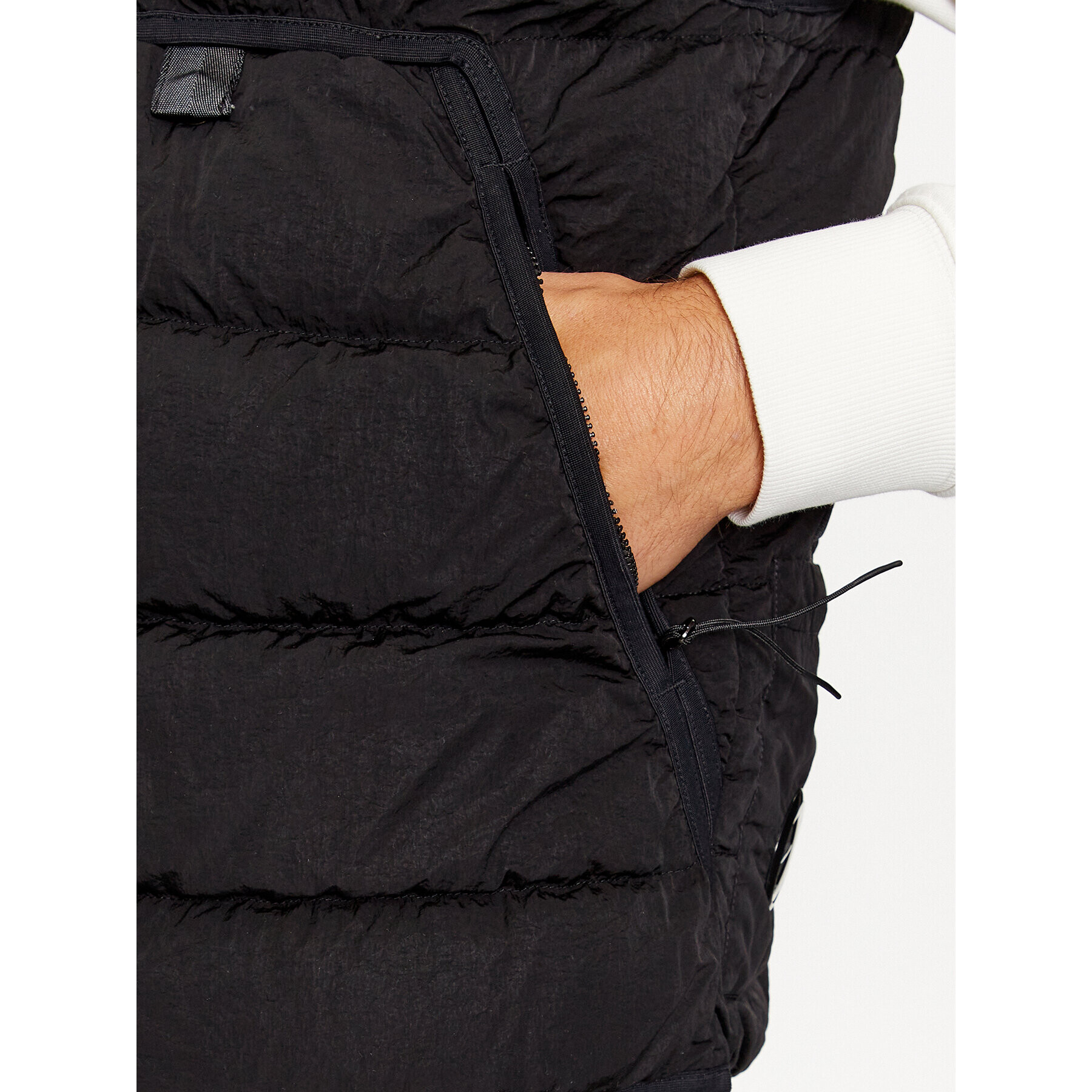 C.P. Company Елек Down Vest 15CMOW030A 006369G Черен Regular Fit - Pepit.bg