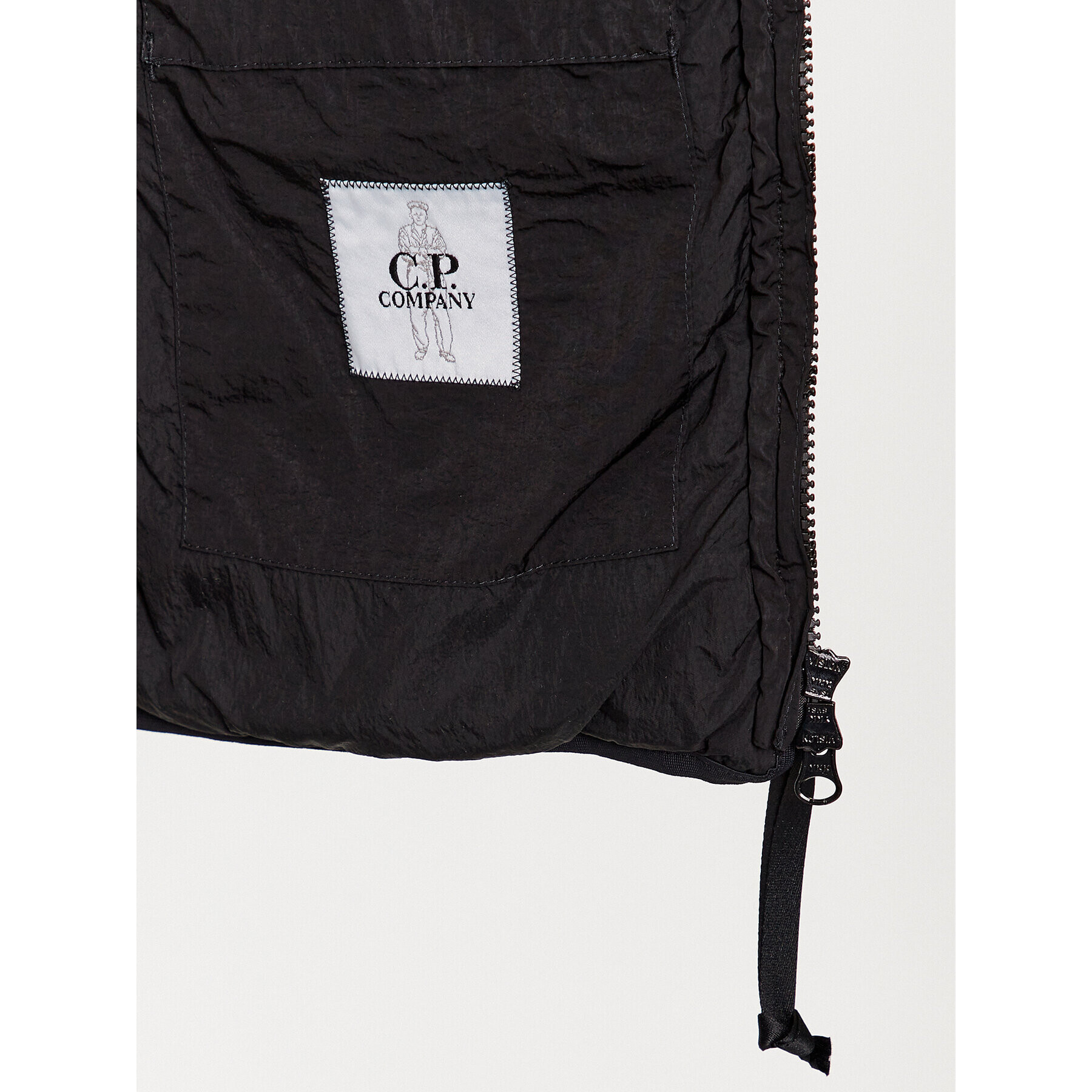 C.P. Company Елек Down Vest 15CMOW030A 006369G Черен Regular Fit - Pepit.bg
