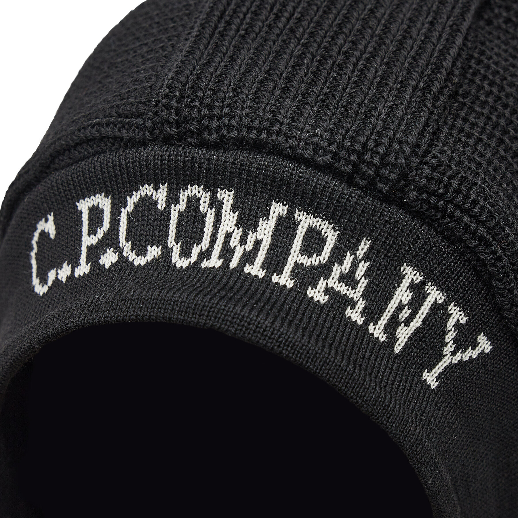 C.P. Company Шал - комин 13CMAC302A 005509A Черен - Pepit.bg