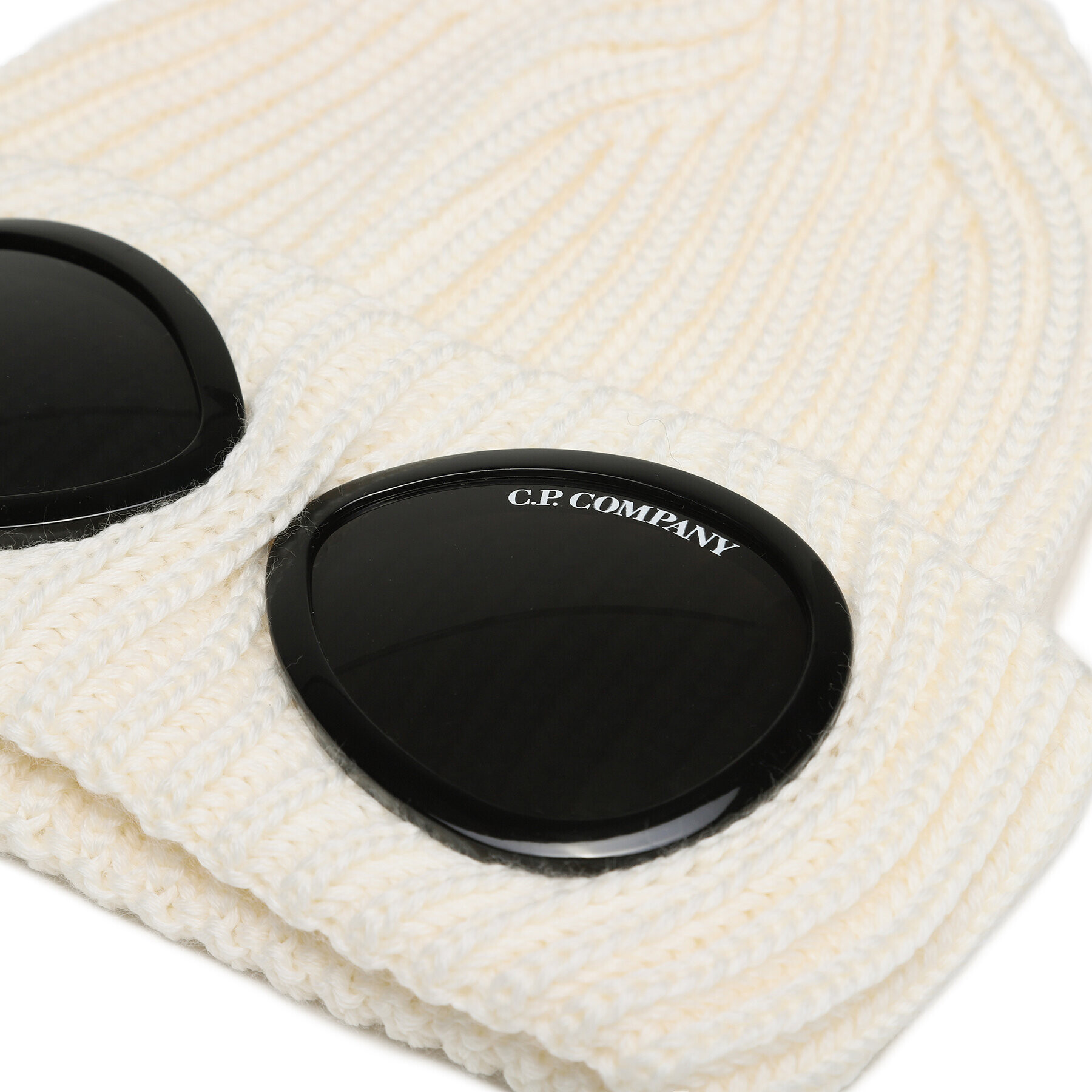 C.P. Company Шапка 15CMAC122A 005509A Екрю - Pepit.bg
