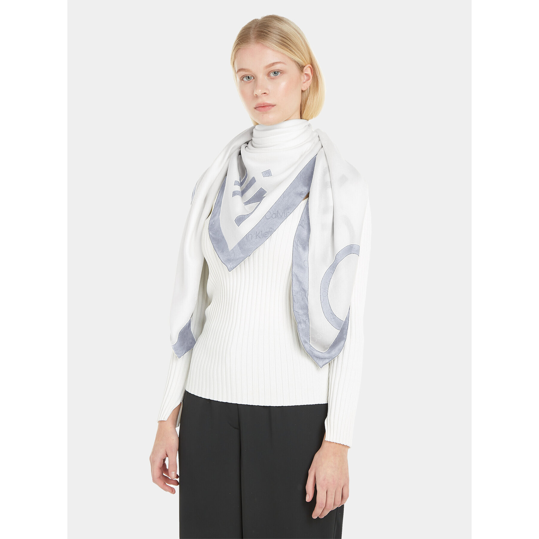 Calvin Klein Бандана Geo Minimal Scarf 130X130 K60K610227 Син - Pepit.bg