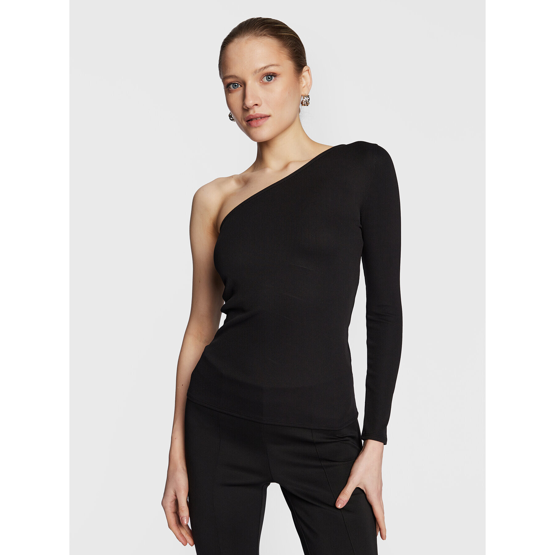 Calvin Klein Блуза Q-Nova One Shoulder K20K205044 Черен Slim Fit - Pepit.bg