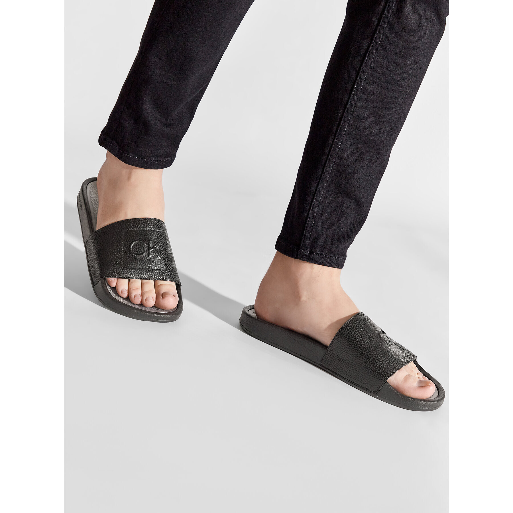 Calvin Klein Чехли Pool Slide Ergonomic HM0HM00651 Черен - Pepit.bg
