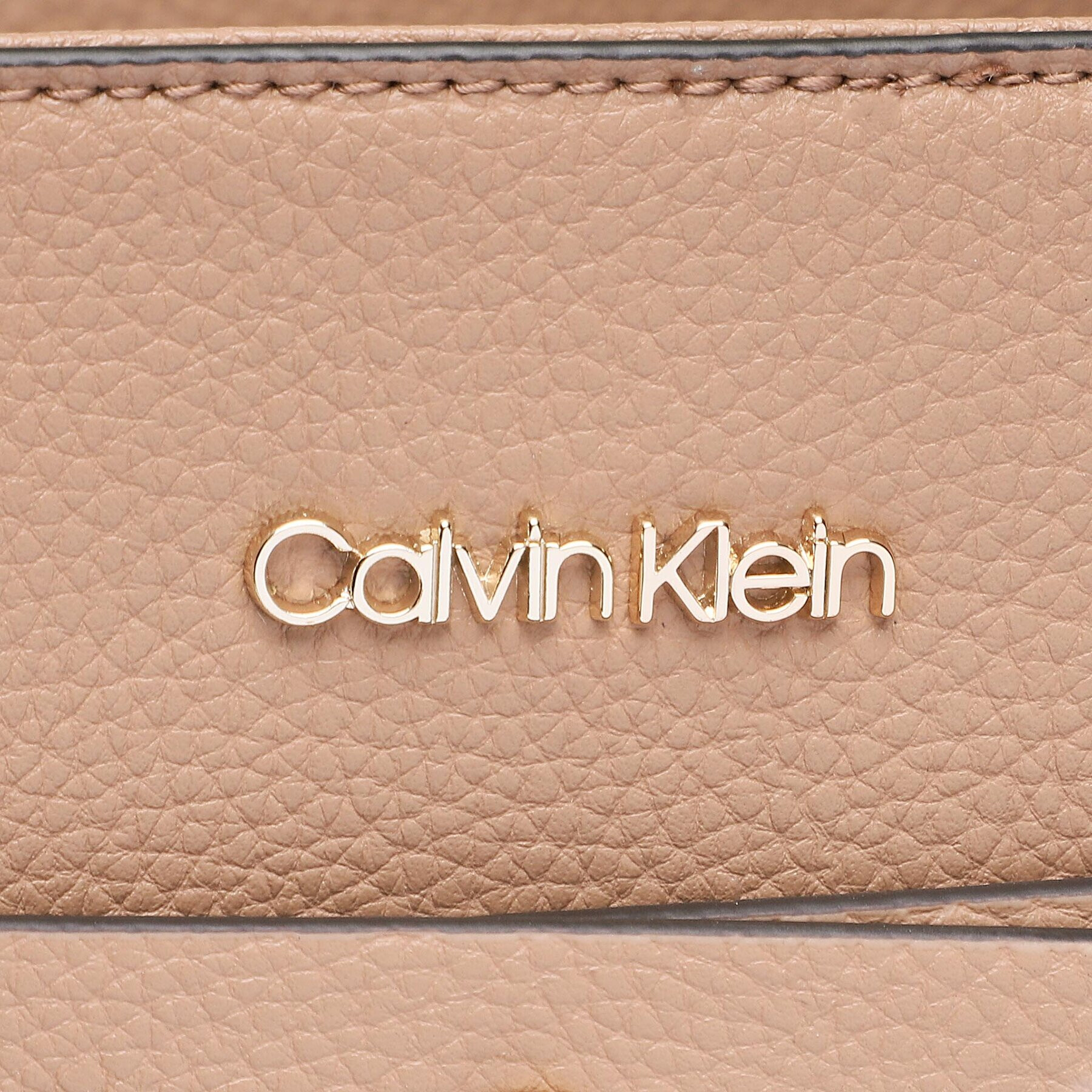 Calvin Klein Дамска чанта Ck Code Hobo K60K609904 Кафяв - Pepit.bg