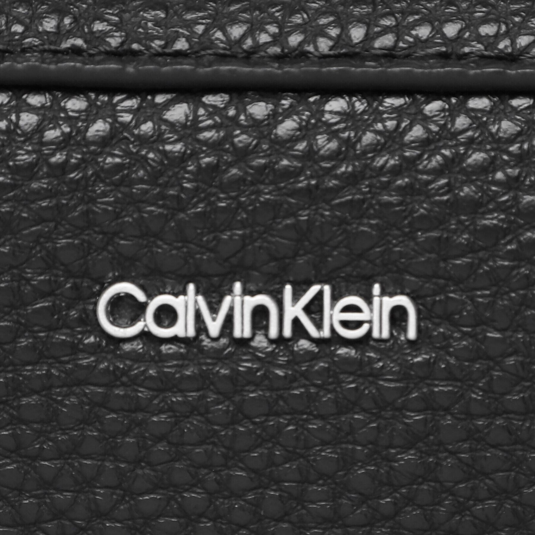 Calvin Klein Дамска чанта Ck Must Plus Camera Bag K60K610452 Черен - Pepit.bg