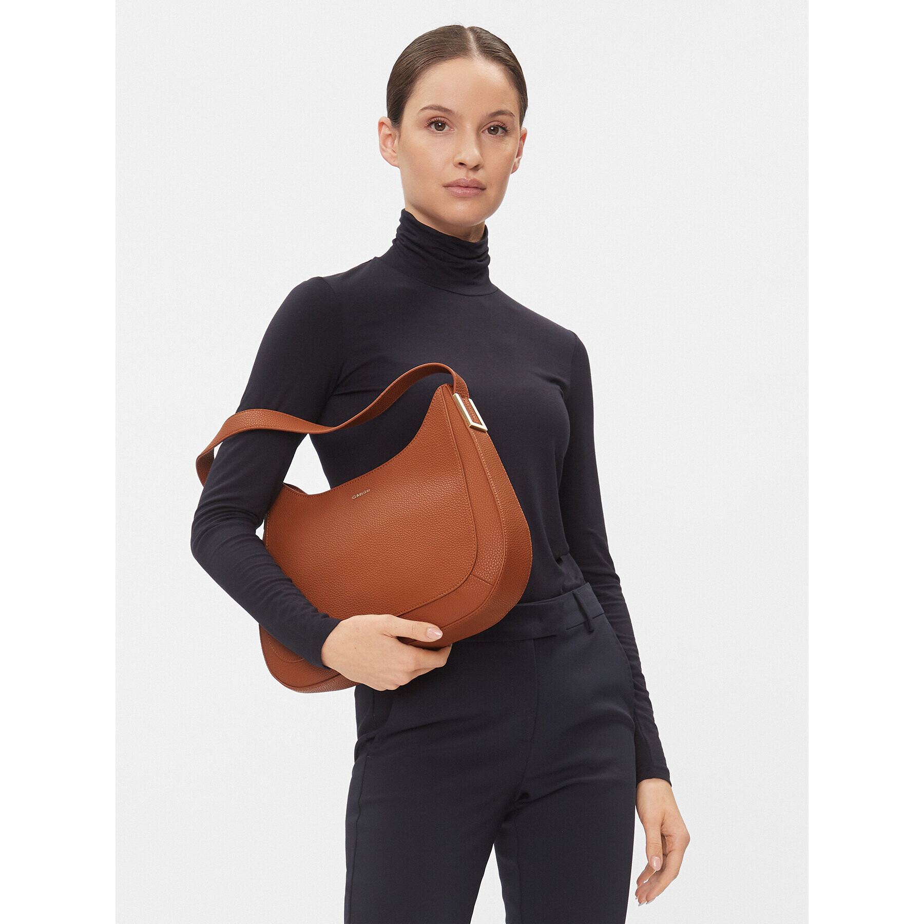 Calvin Klein Дамска чанта Ck Must Plus Shoulder Bag Md K60K610447 Кафяв - Pepit.bg