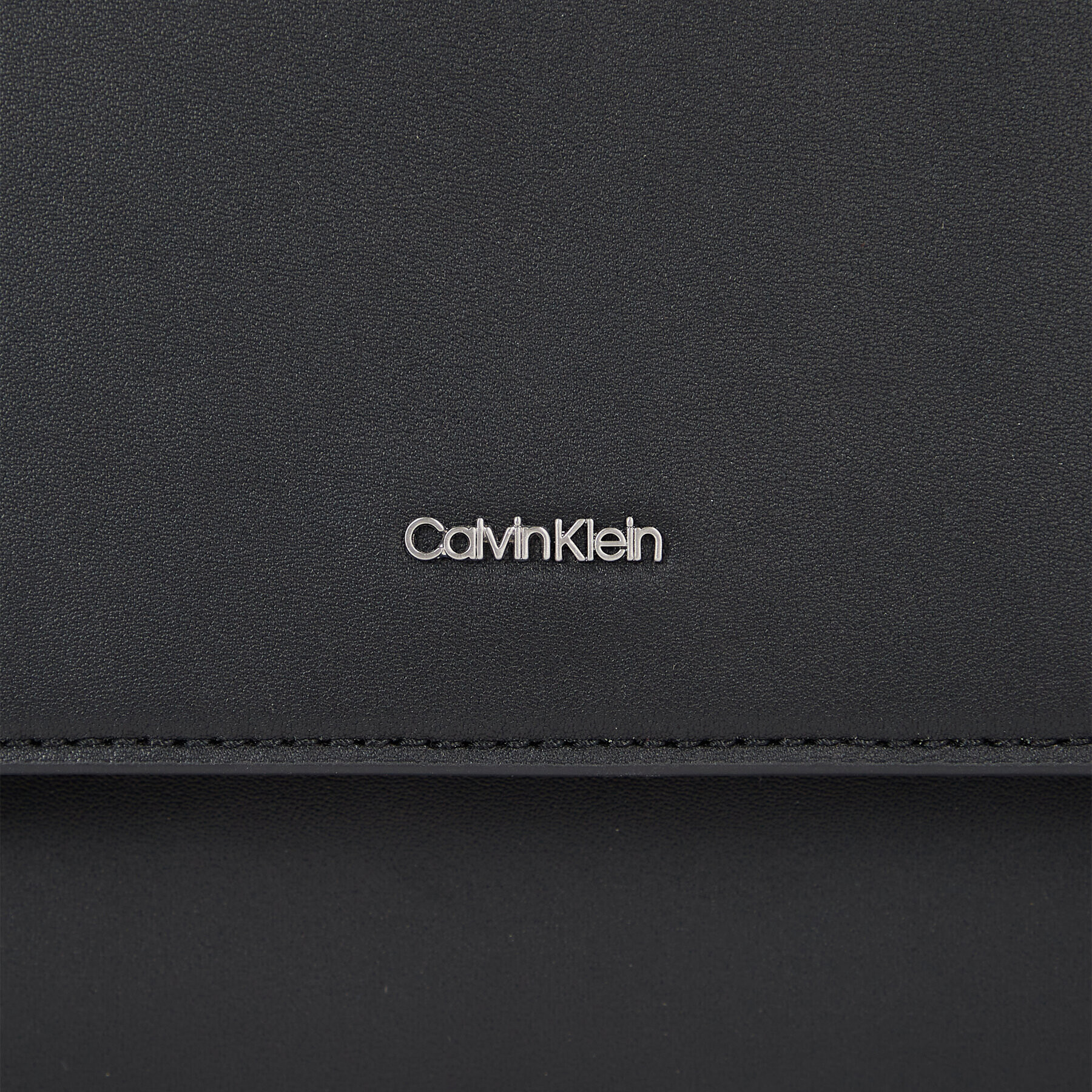 Calvin Klein Дамска чанта Ck Must Top Handle Tote W/Flap K60K611043 Черен - Pepit.bg