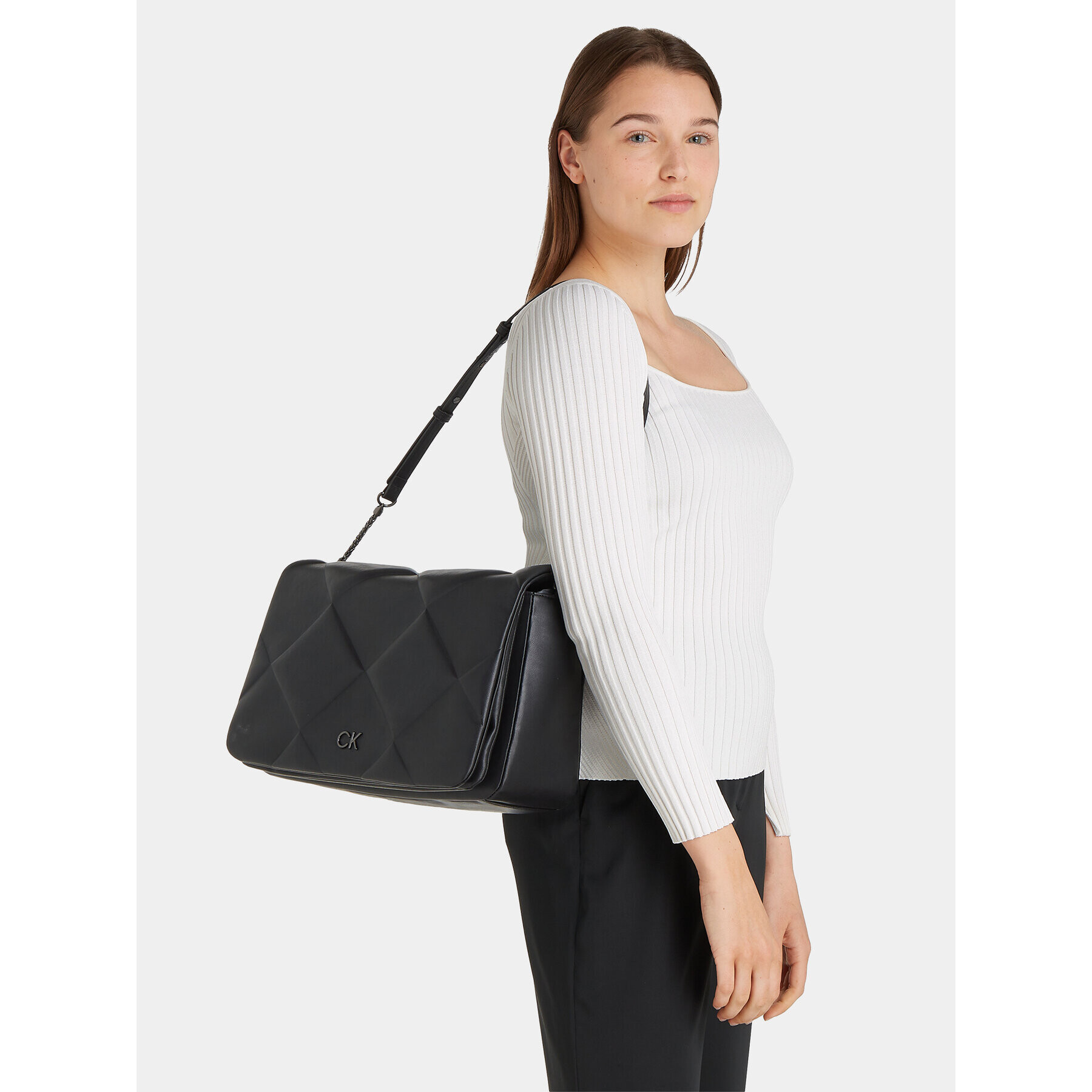 Calvin Klein Дамска чанта K60K611523 Черен - Pepit.bg