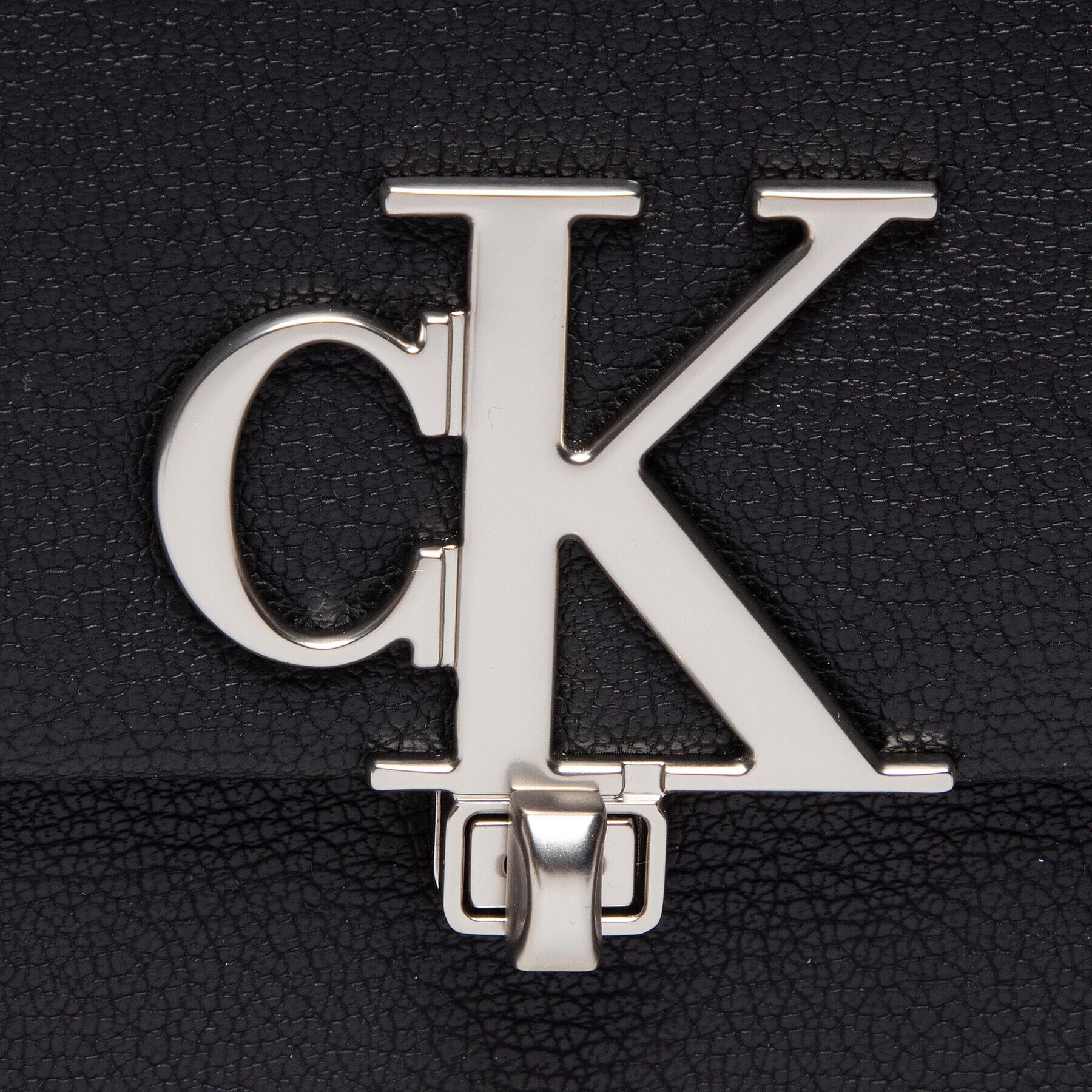 Calvin Klein Дамска чанта Minimal Monogram Top Handle K60K610083 Черен - Pepit.bg