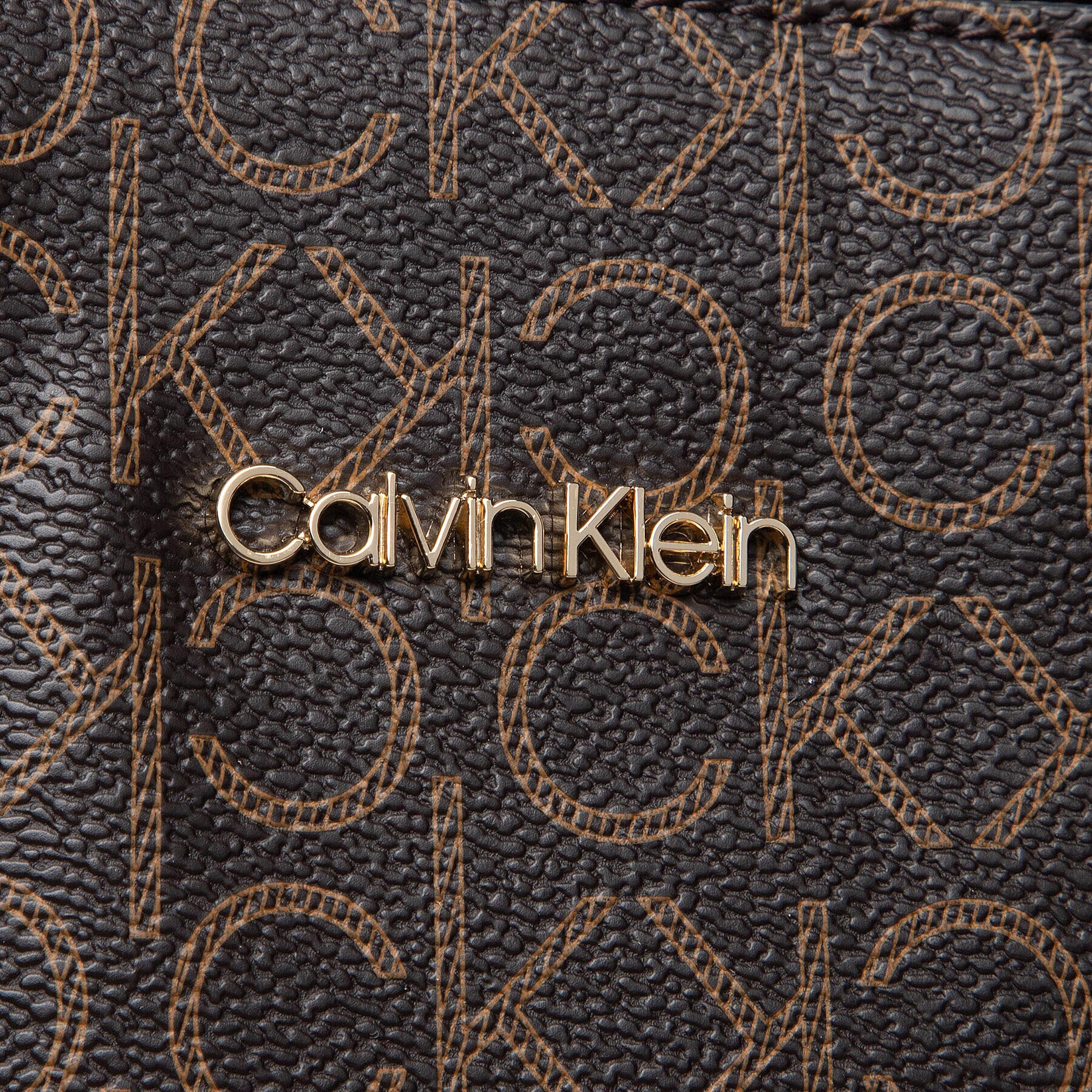 Calvin Klein Дамска чанта Must Shoulder Bag Md Mono K60K608571 Кафяв - Pepit.bg