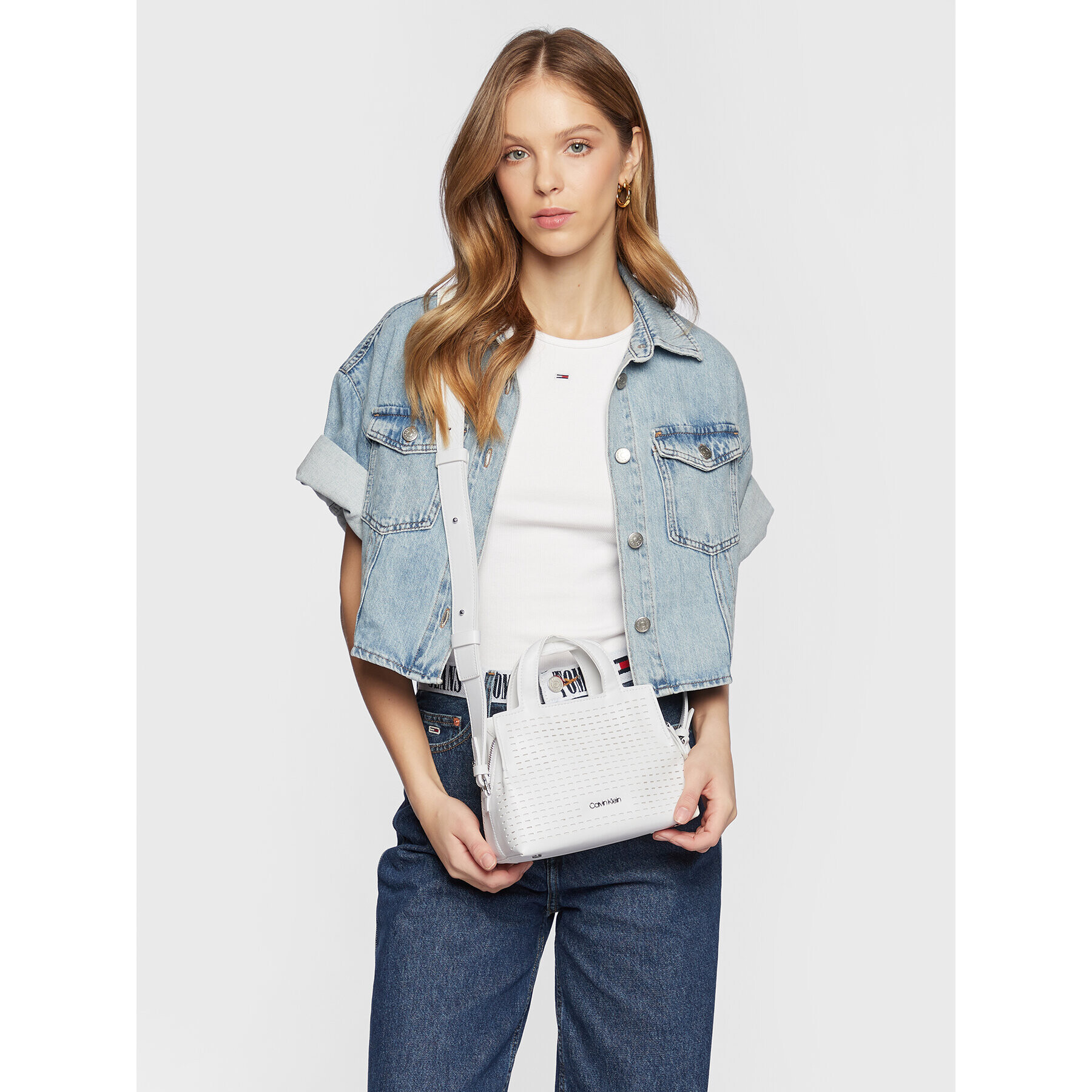 Calvin Klein Дамска чанта Neat Tote Mini Perf K60K609576 Бял - Pepit.bg