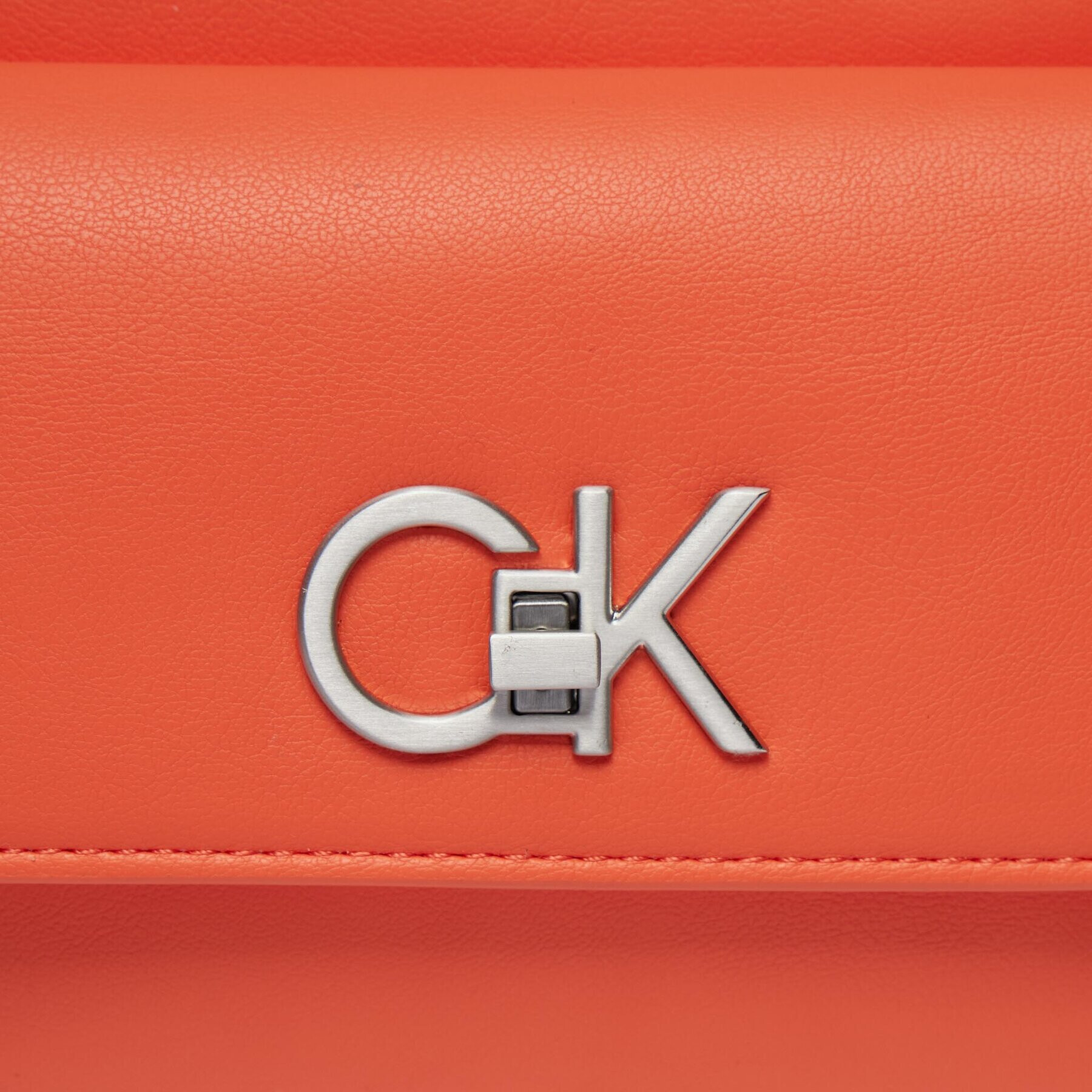 Calvin Klein Дамска чанта Re-Lock Camera Bag W/Flap K60K611083 Оранжев - Pepit.bg