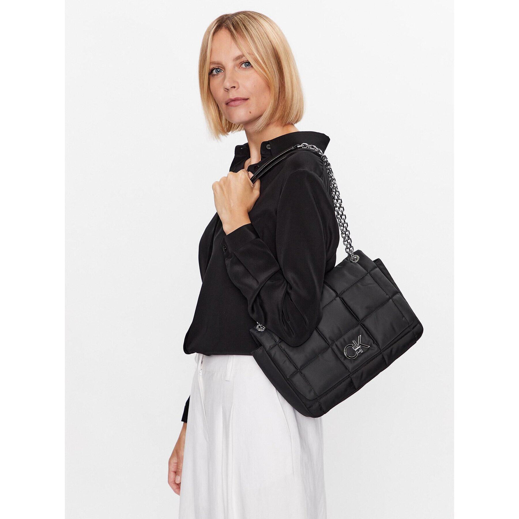 Calvin Klein Дамска чанта Re-Lock Quil Shoulder Bag Nyl K60K610639 Черен - Pepit.bg