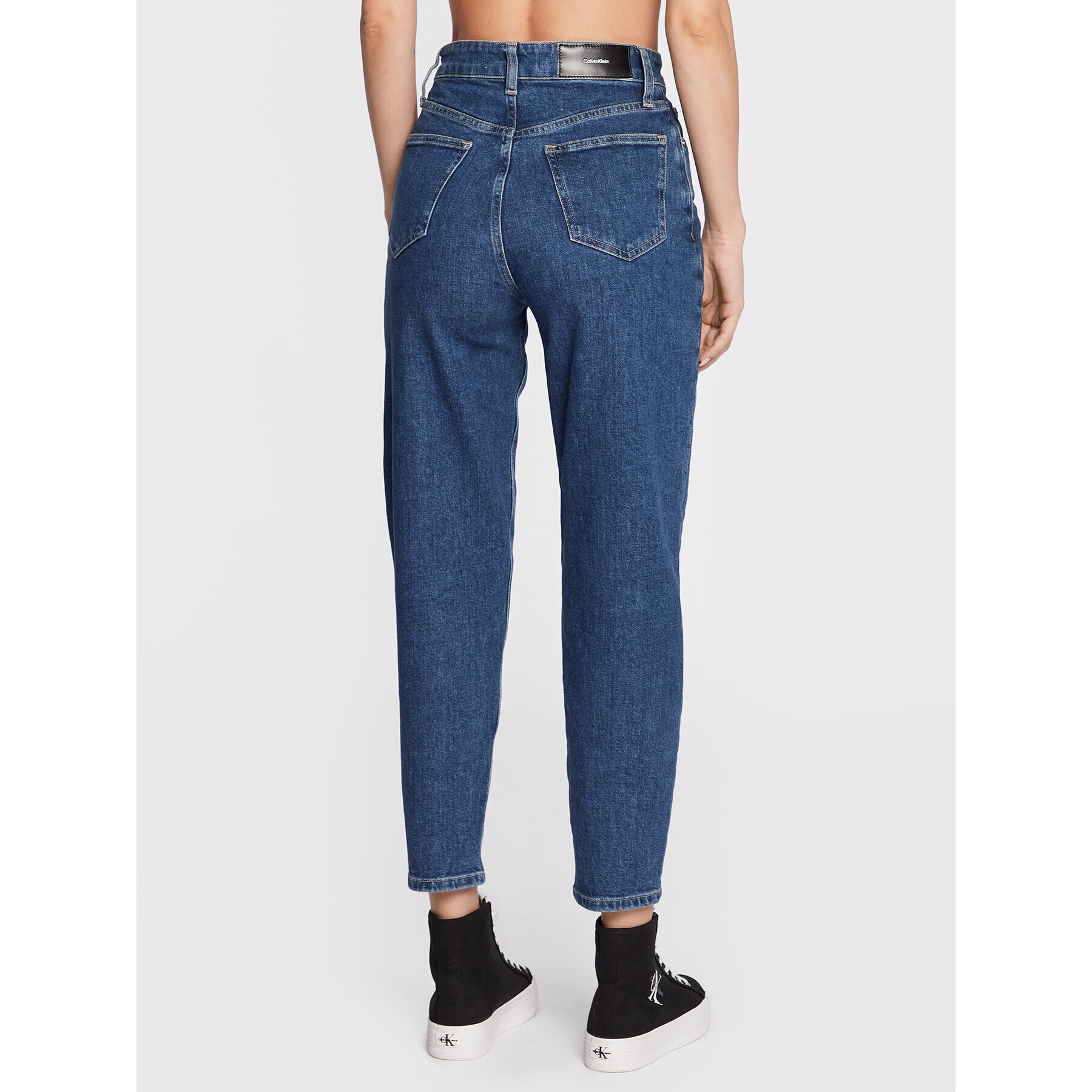 Calvin Klein Дънки K20K204440 Син Mom Fit - Pepit.bg
