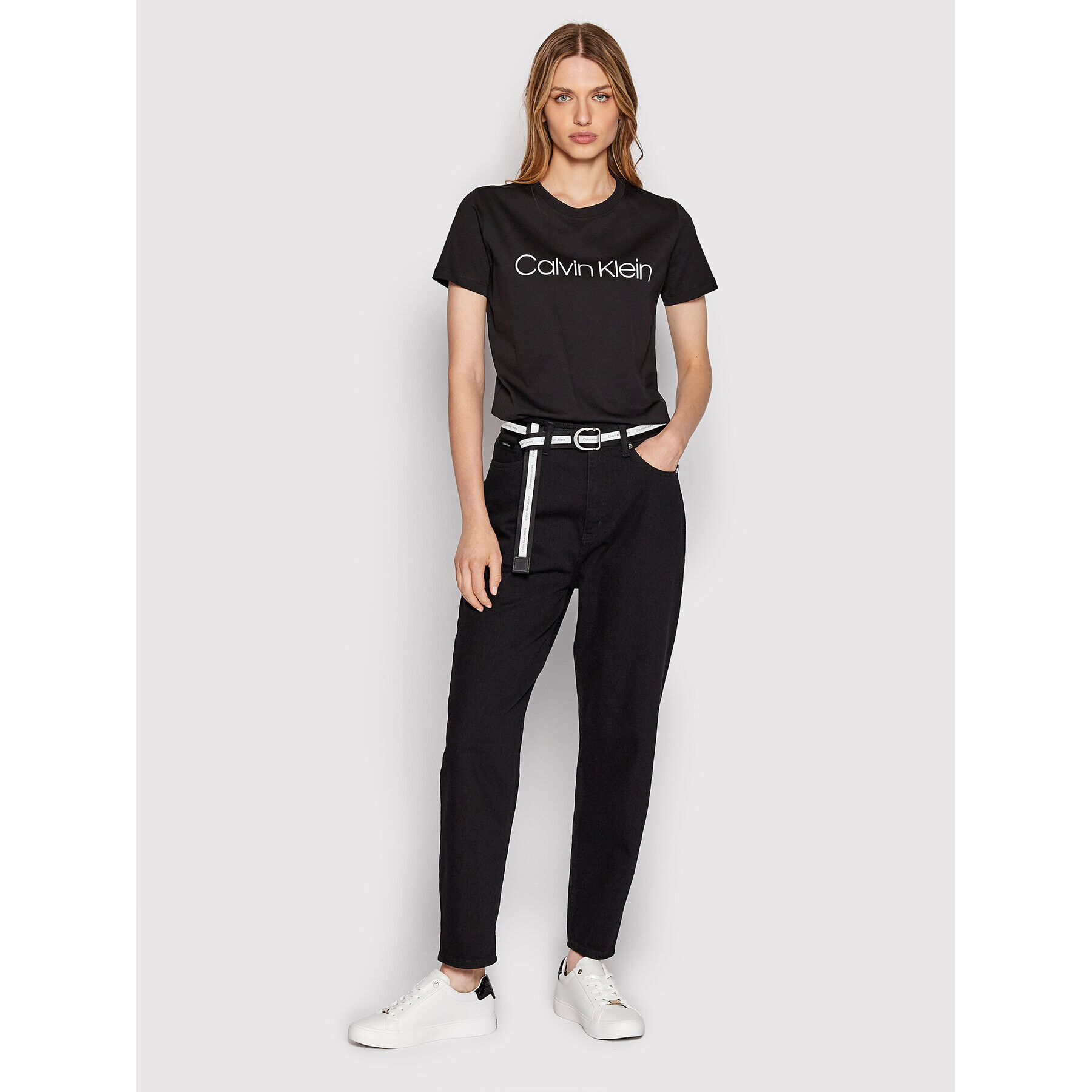 Calvin Klein Дънки K20K204441 Черен Mom Fit - Pepit.bg