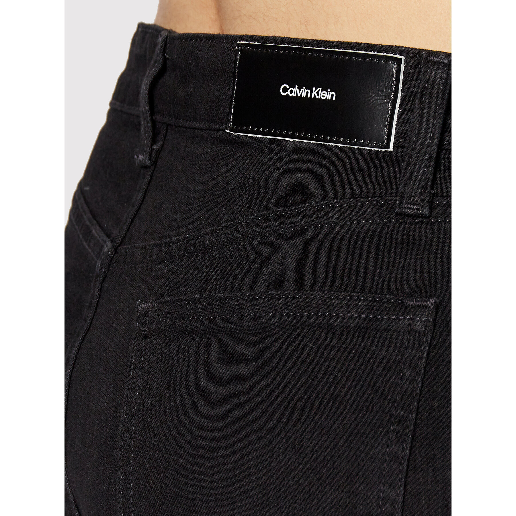 Calvin Klein Дънки K20K204441 Черен Mom Fit - Pepit.bg