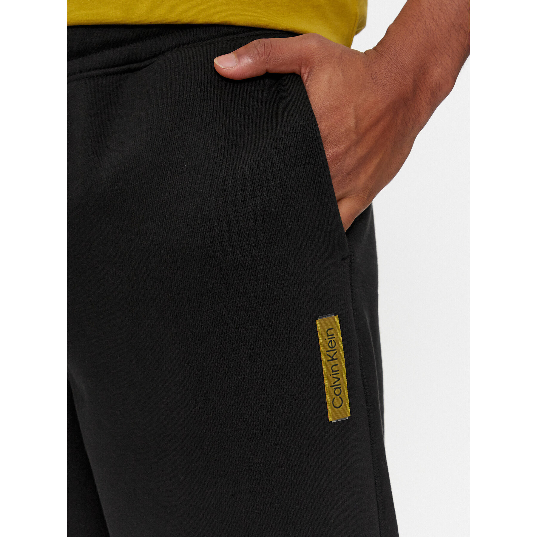 Calvin Klein Долнище анцуг Grid Logo K10K112430 Черен Relaxed Fit - Pepit.bg