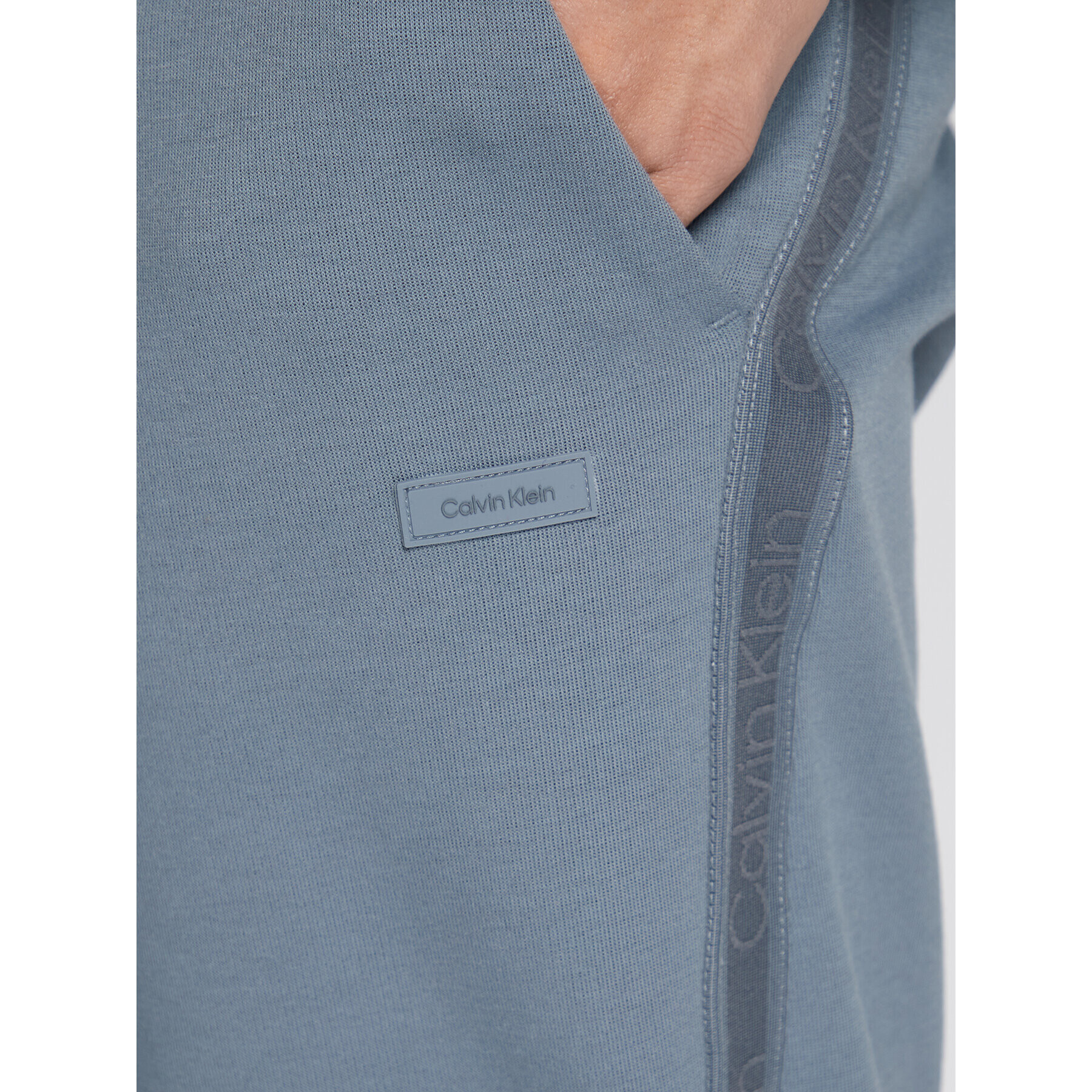 Calvin Klein Долнище анцуг Logo Tape K10K110820 Сив Regular Fit - Pepit.bg