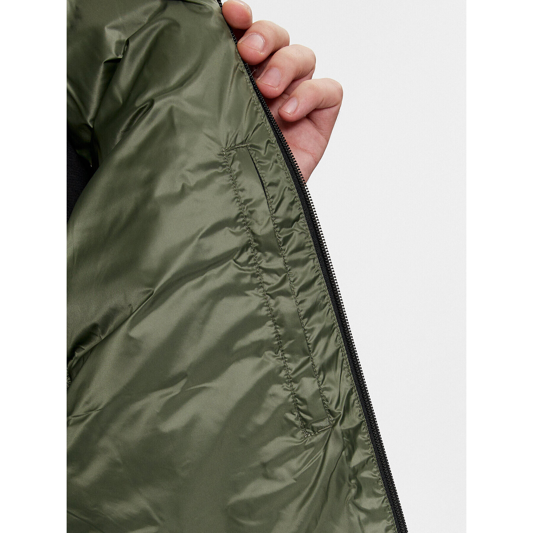 Calvin Klein Елек Side Logo K10K108292 Зелен Regular Fit - Pepit.bg