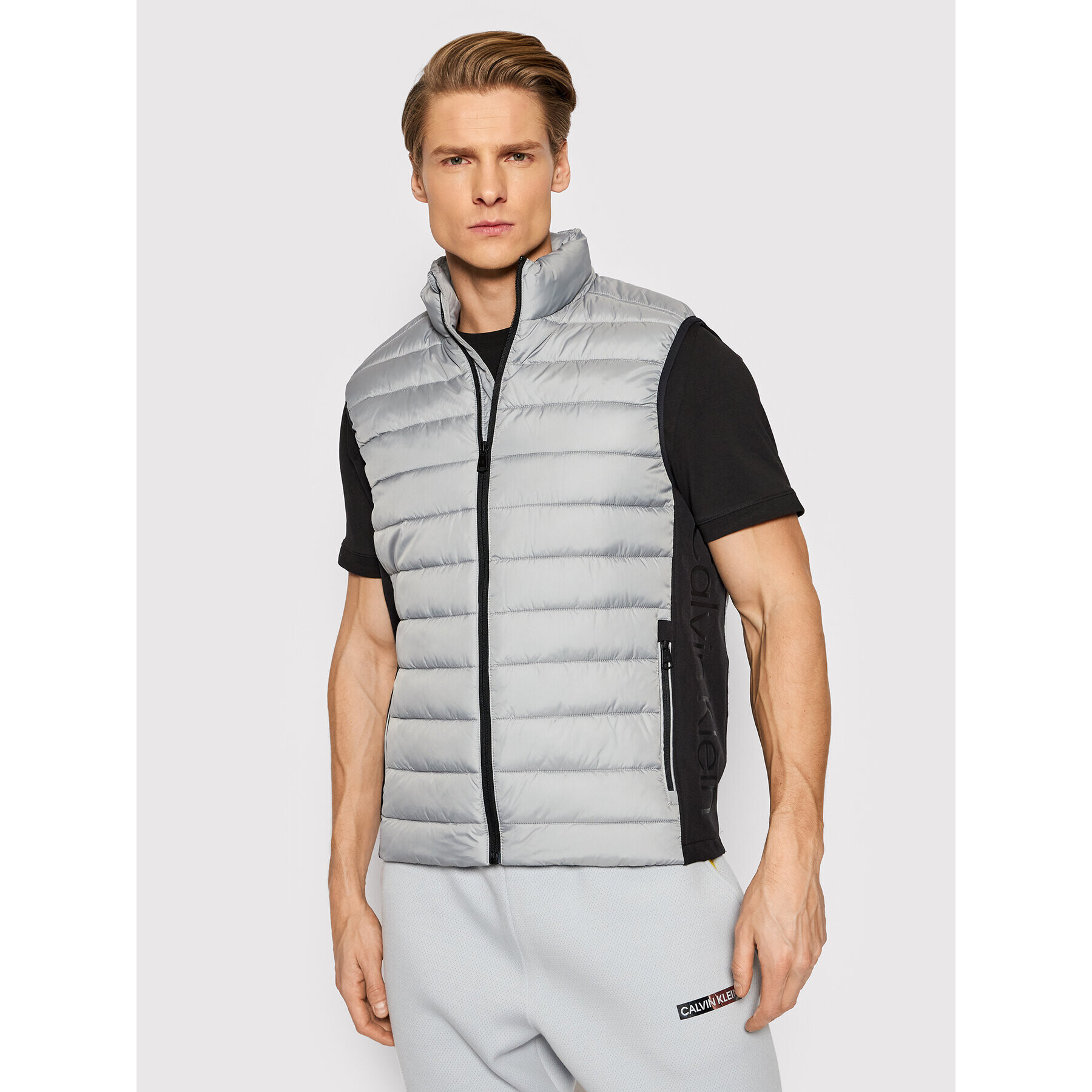 Calvin Klein Елек Side Logo Vest K10K108292 Сив Regular Fit - Pepit.bg