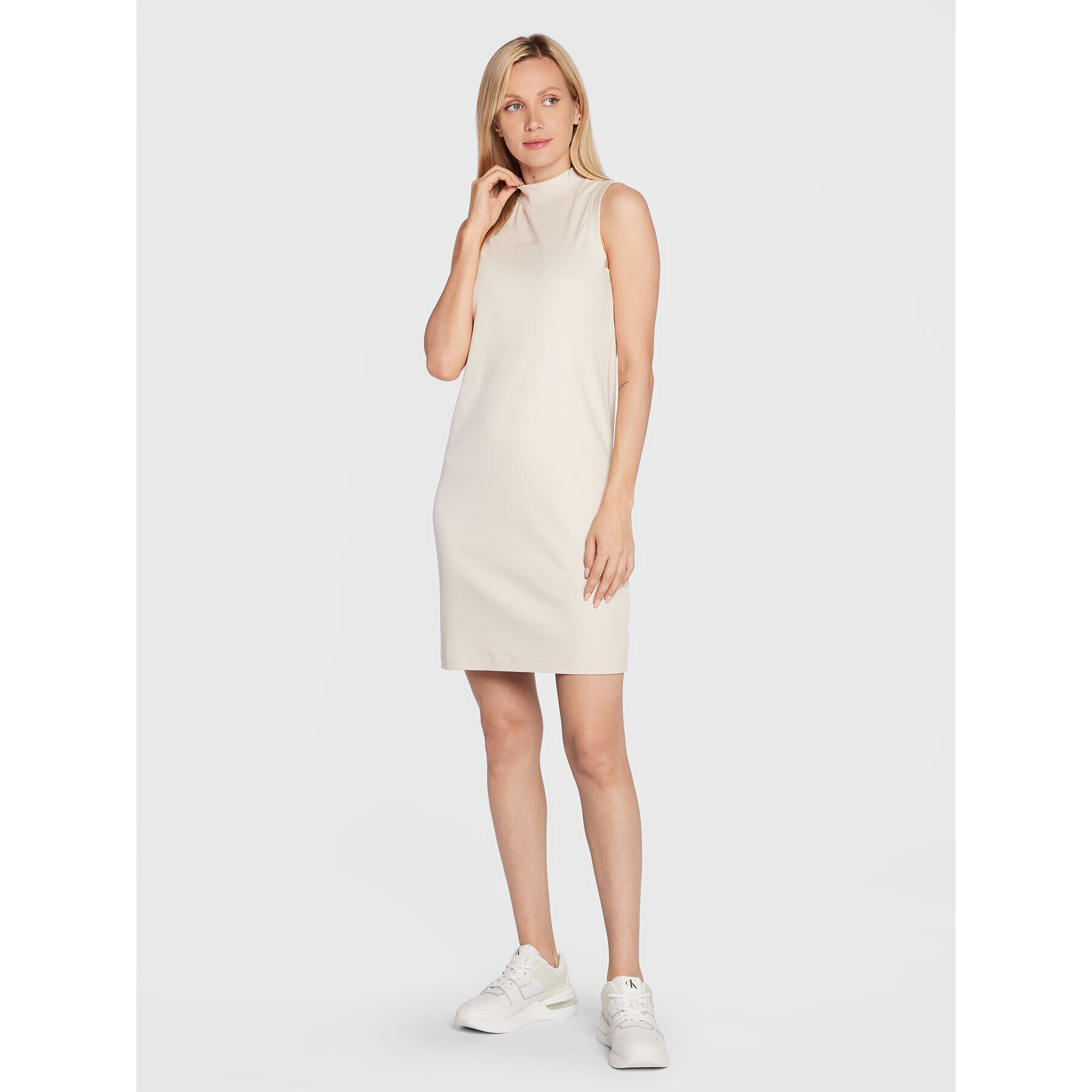 Calvin Klein Ежедневна рокля Micro Logo Interlock K20K203843 Бежов Regular Fit - Pepit.bg