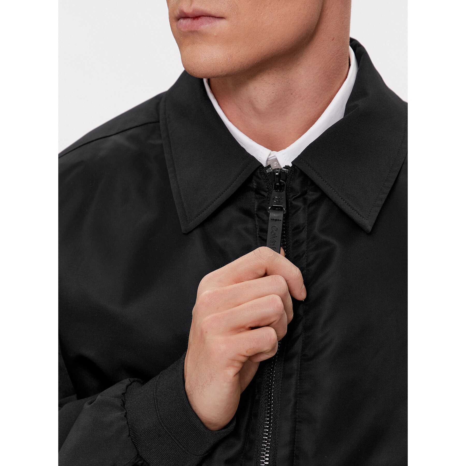 Calvin Klein Яке бомбър Sateen K10K112370 Черен Regular Fit - Pepit.bg